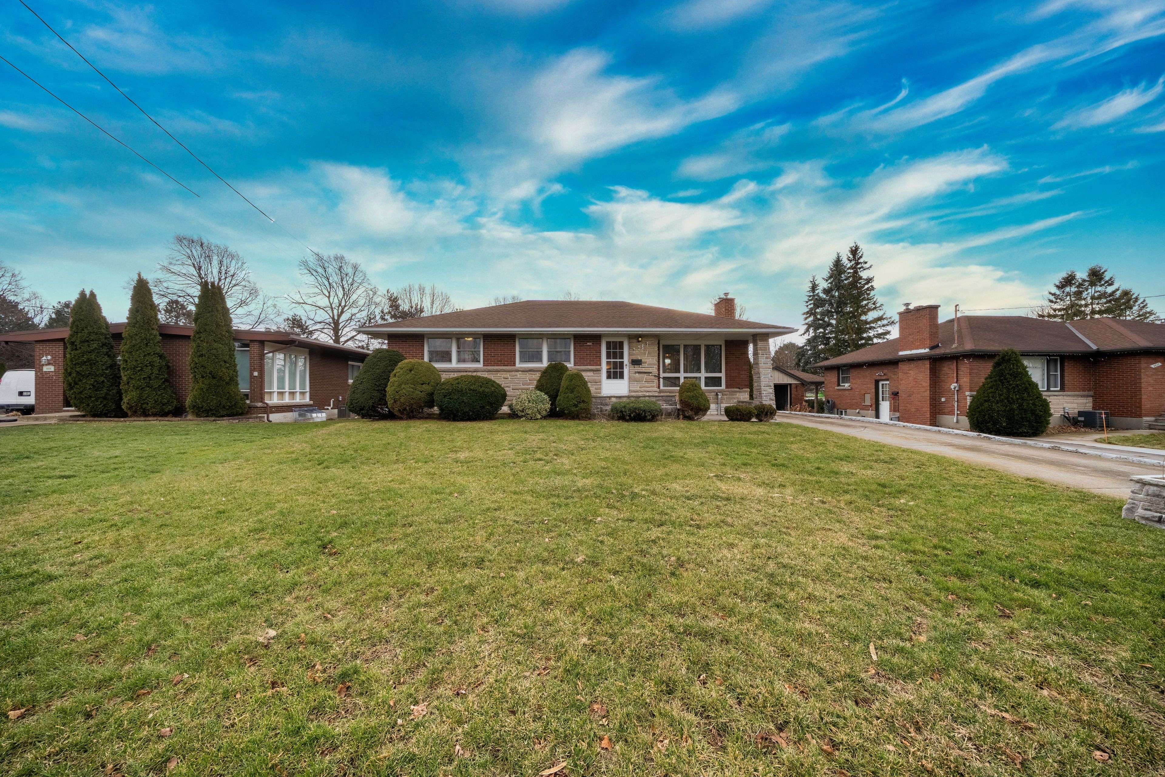 Niagara Falls, ON L2J 1E9,6620 GLENDOONE ST