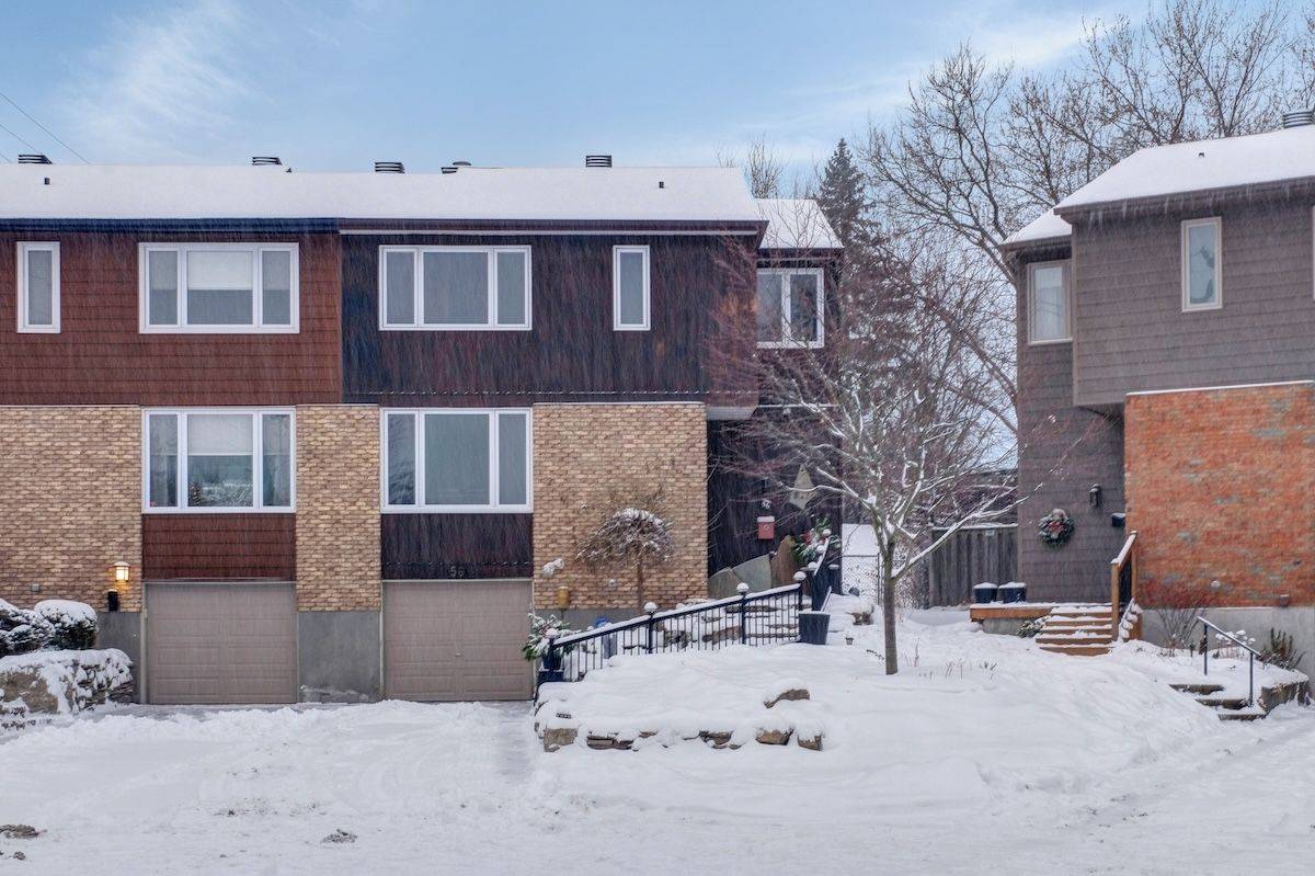 Billings Bridge - Riverside Park And Area, ON K1V 9V4,56 Sandhurst CT