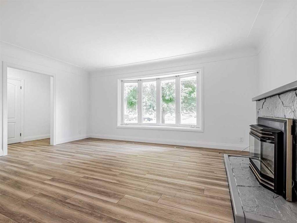 Hamilton, ON L9G 2H9,15 Miller DR