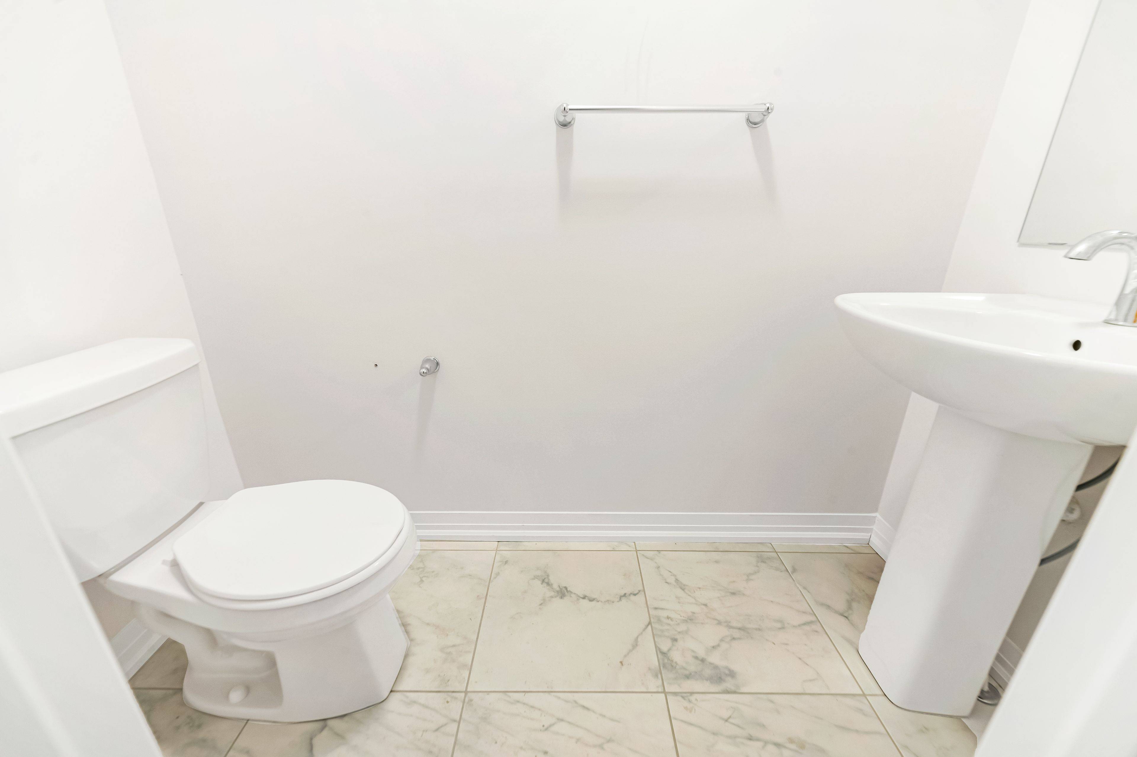 Cambridge, ON N1S 0E2,29 Blacklock ST