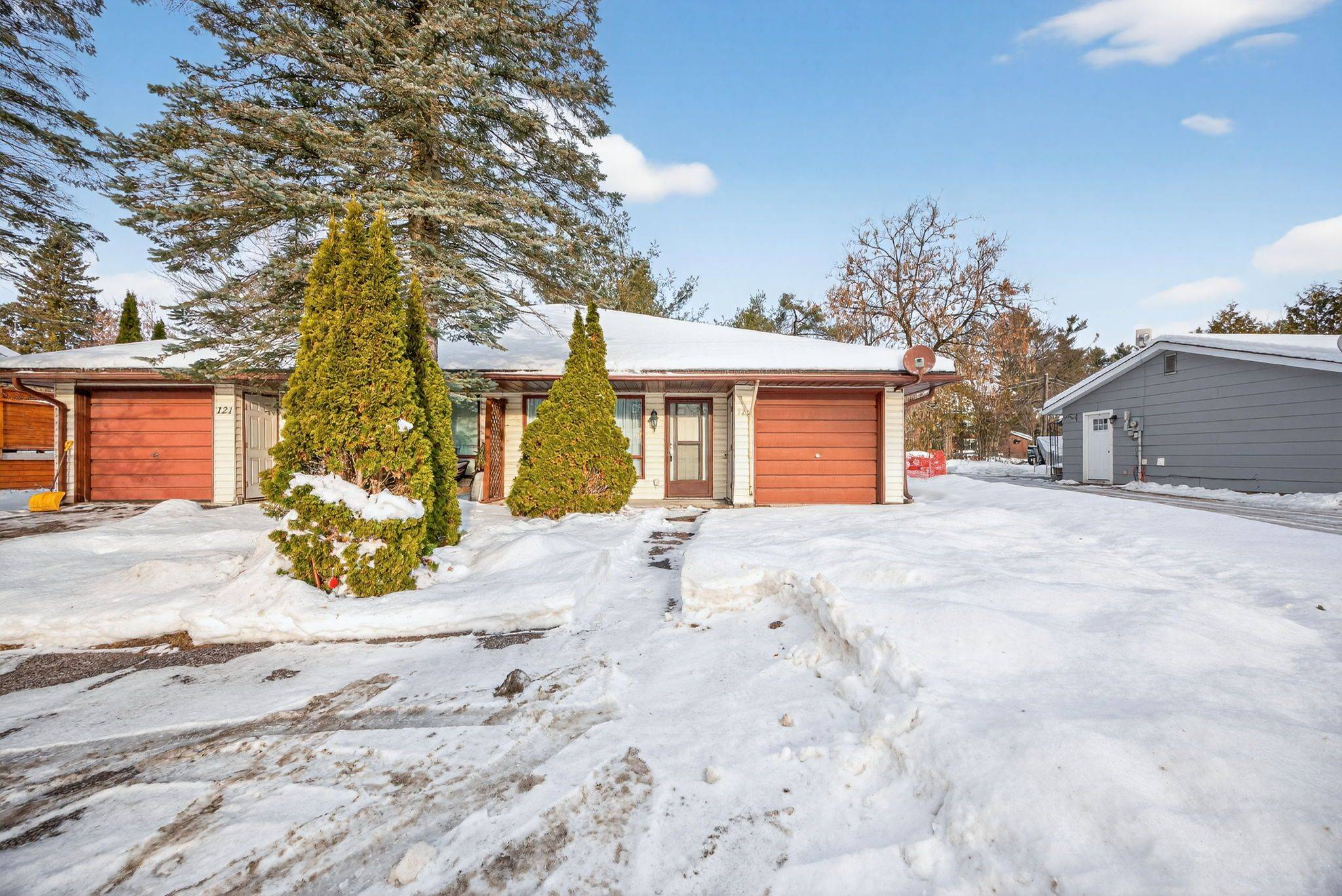Bracebridge, ON P1L 1J5,125 Taylor RD