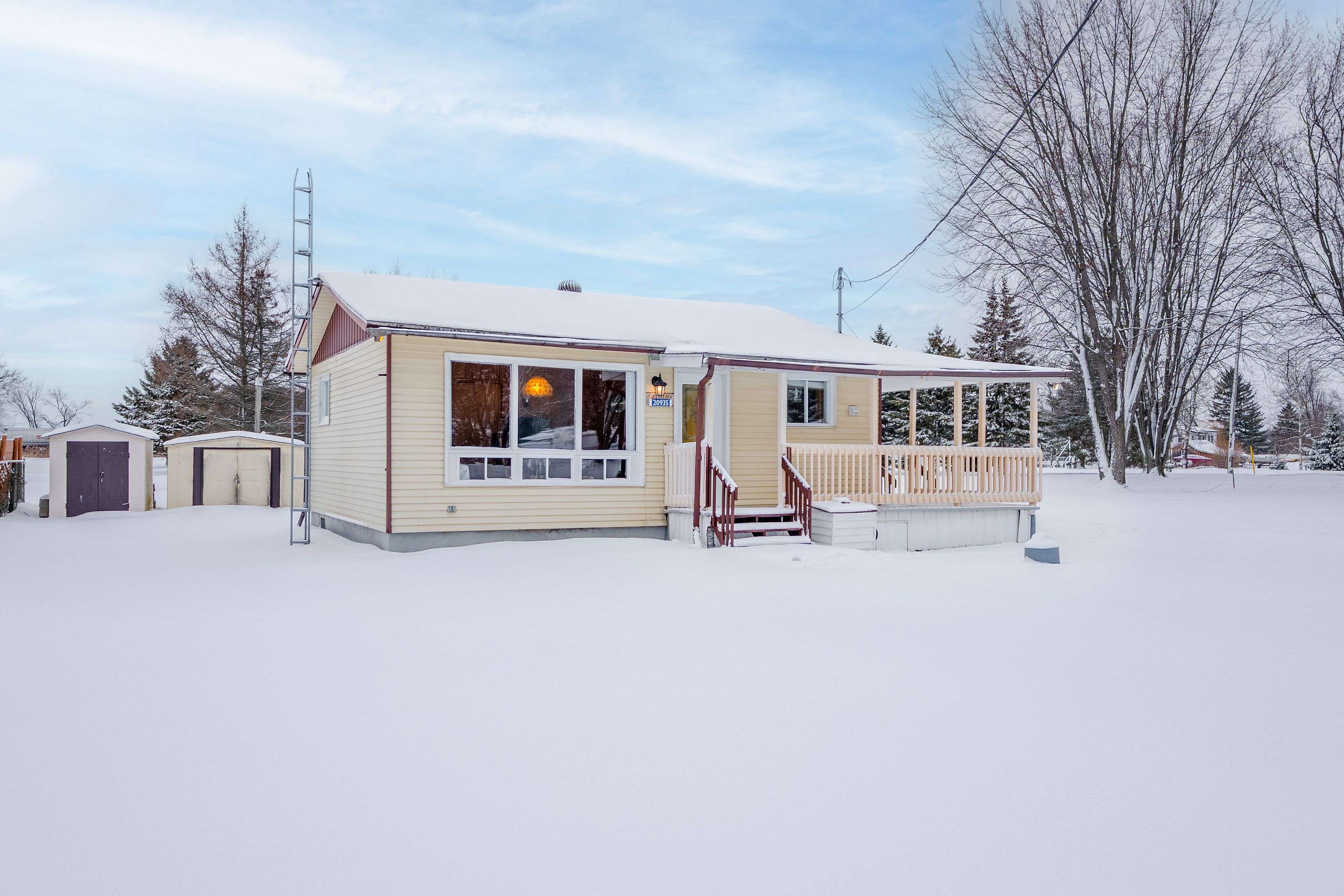 South Glengarry, ON K0C 1E0,20935 Oliver LN