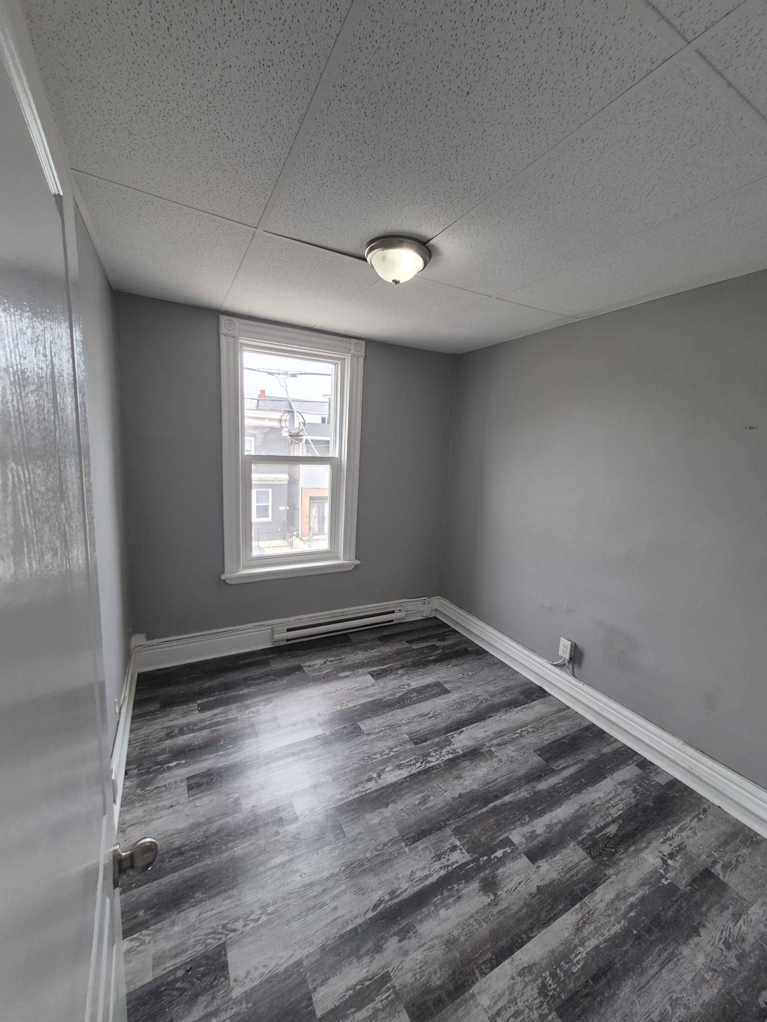 London East, ON N6B 2K2,259 Clarence ST