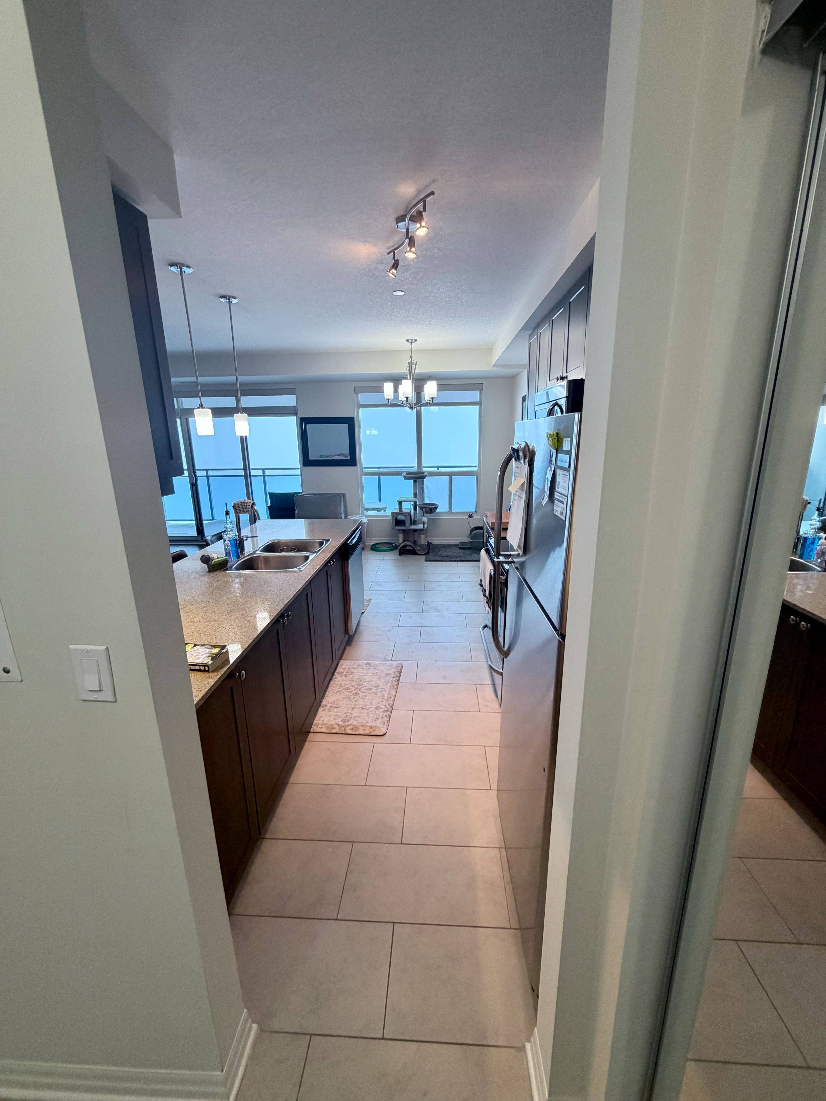 London North, ON N6H 5L3,1605 Dyer DR #1203