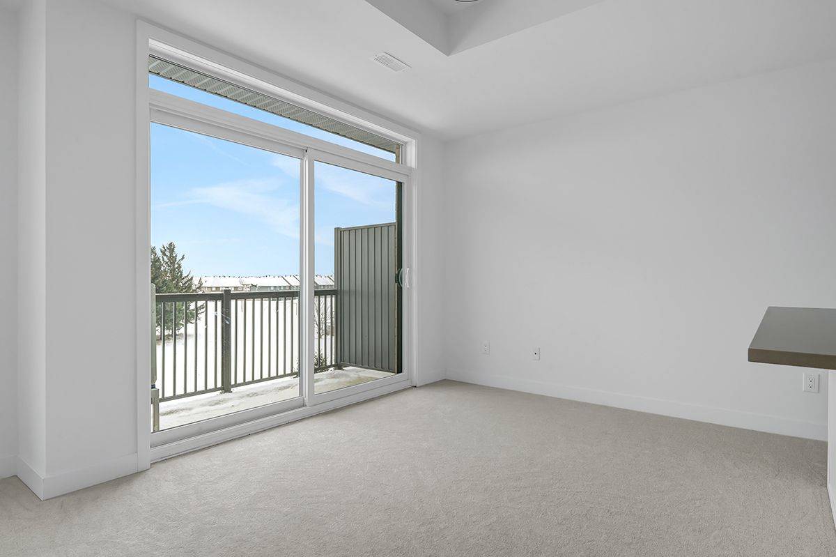 Barrhaven, ON K2J 4S3,1027 Silhouette Private