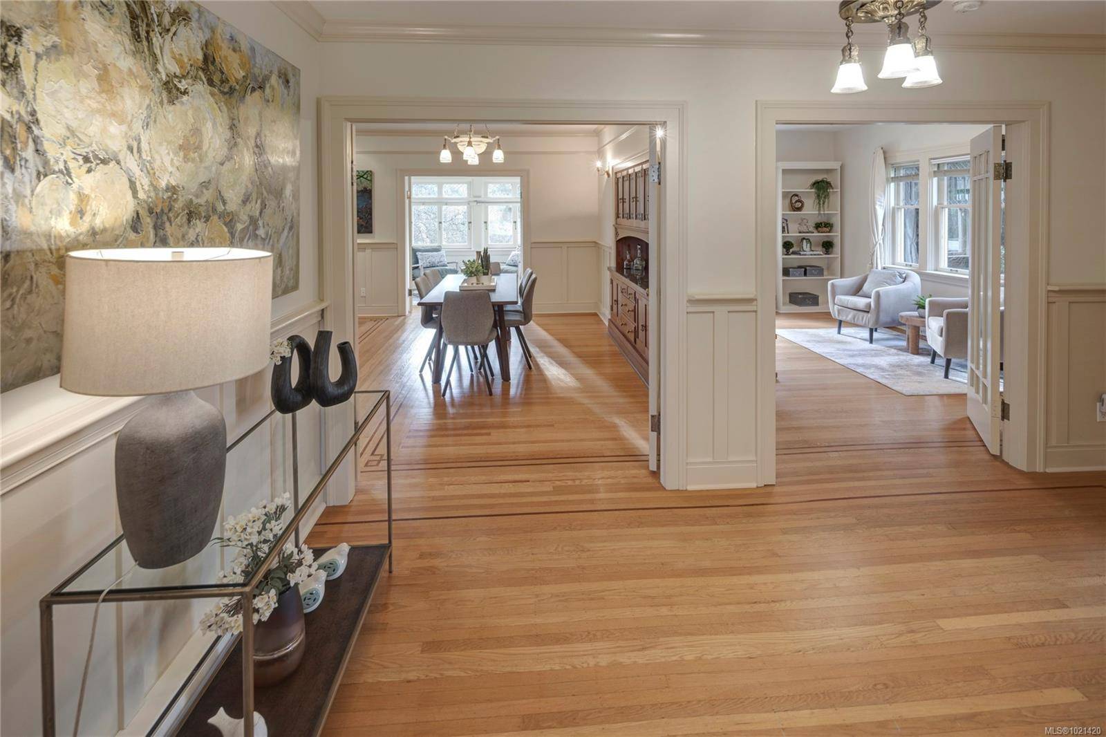 Victoria, BC V8S 3R3,753 Pemberton Rd #1