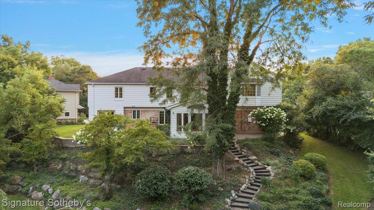 Beverly Hills, MI 48025,22601 Highbank DR