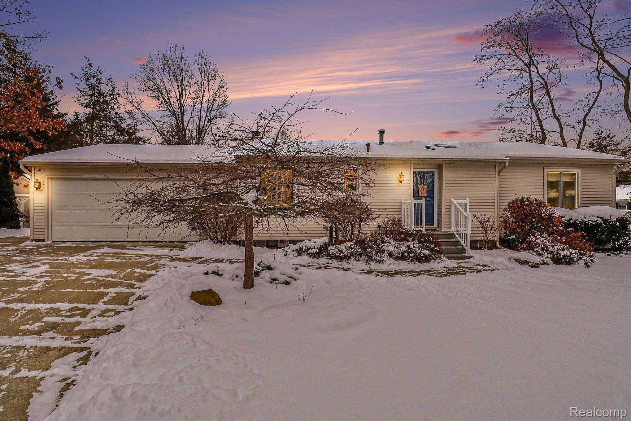 Hamburg, MI 48169,3594 Cordley Lake RD