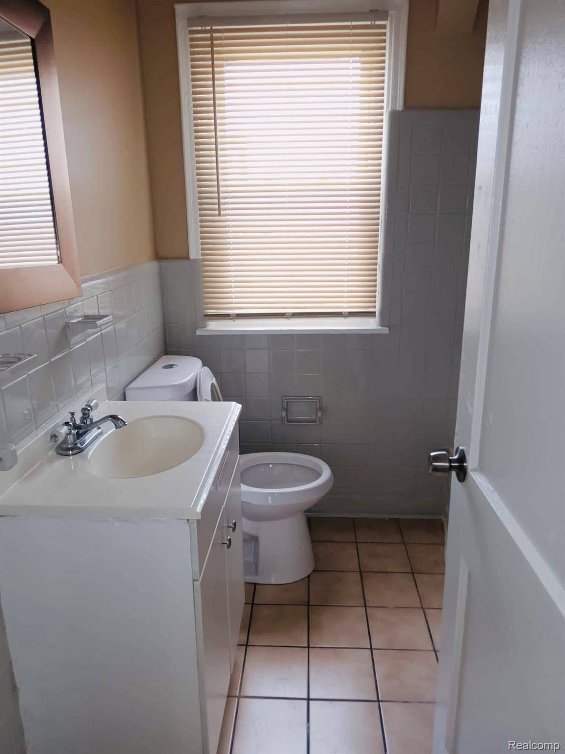 Detroit, MI 48205,16069 Liberal ST