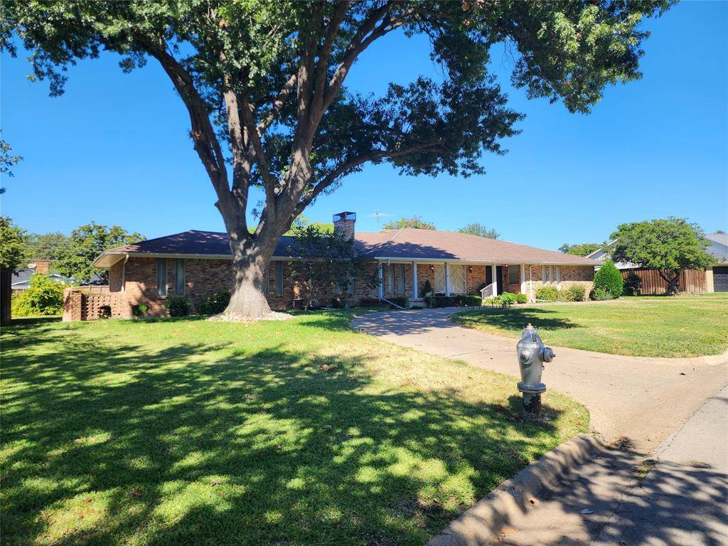 Dallas, TX 75254,7025 Oakbluff Drive