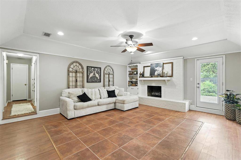 Bedford, TX 76021,1630 Post Oak Drive