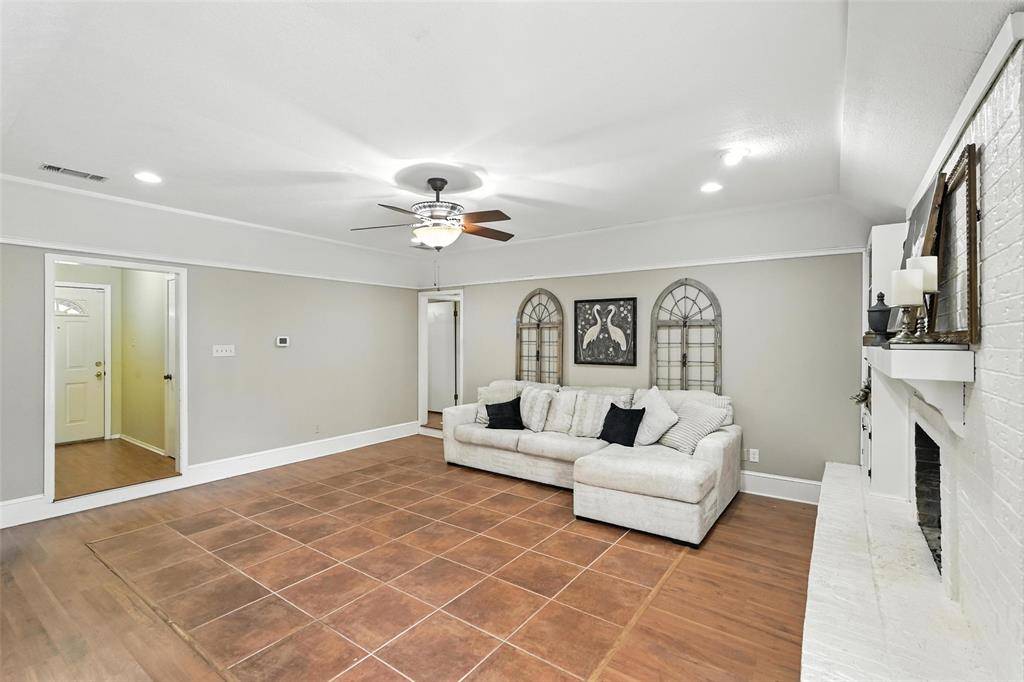 Bedford, TX 76021,1630 Post Oak Drive