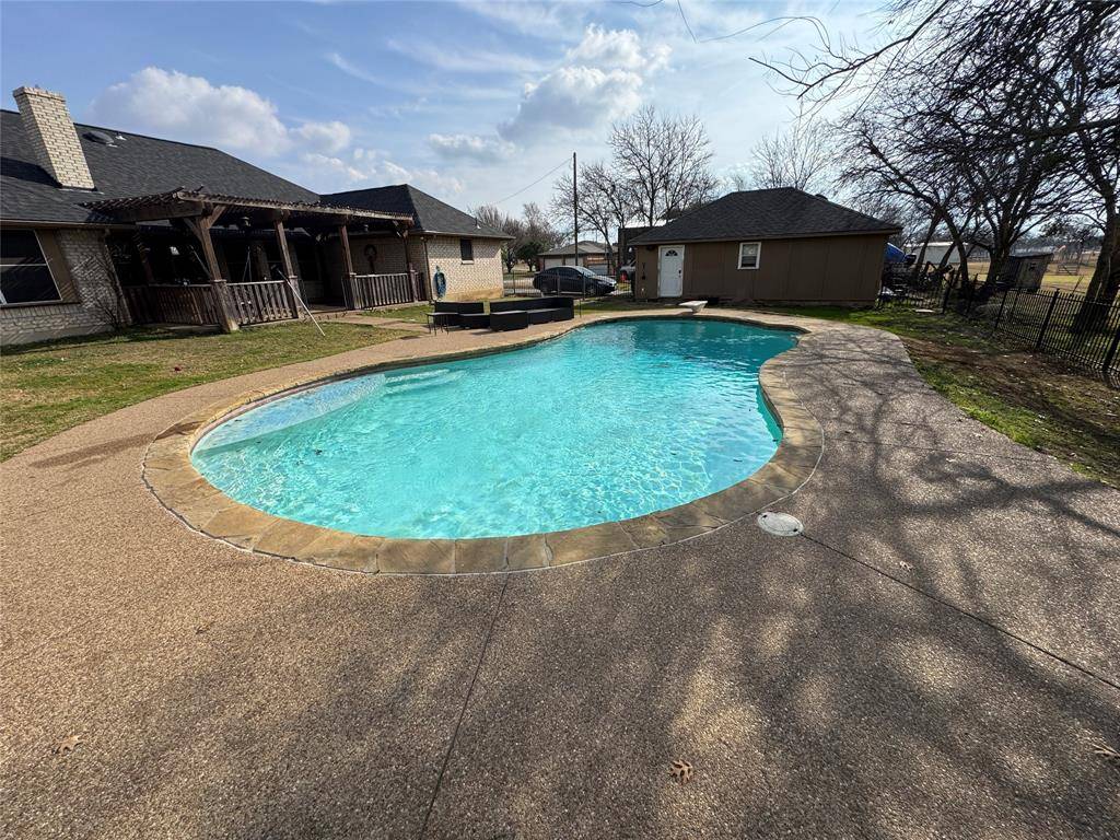 Crowley, TX 76036,1805 Meadow Creek Drive