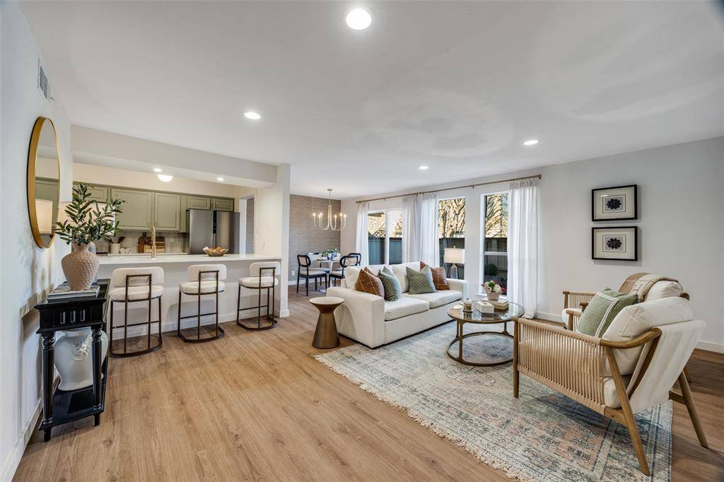 Dallas, TX 75206,6036 Birchbrook Drive #131