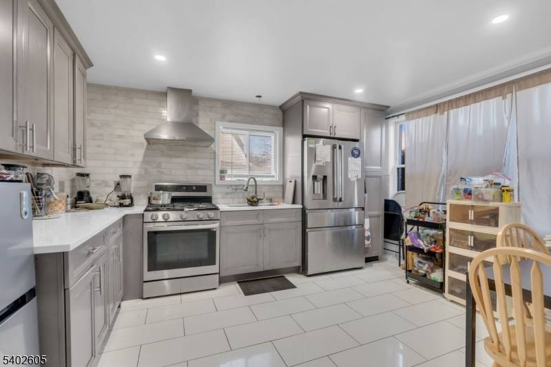 Hackensack City, NJ 07601,297 Hamilton Pl