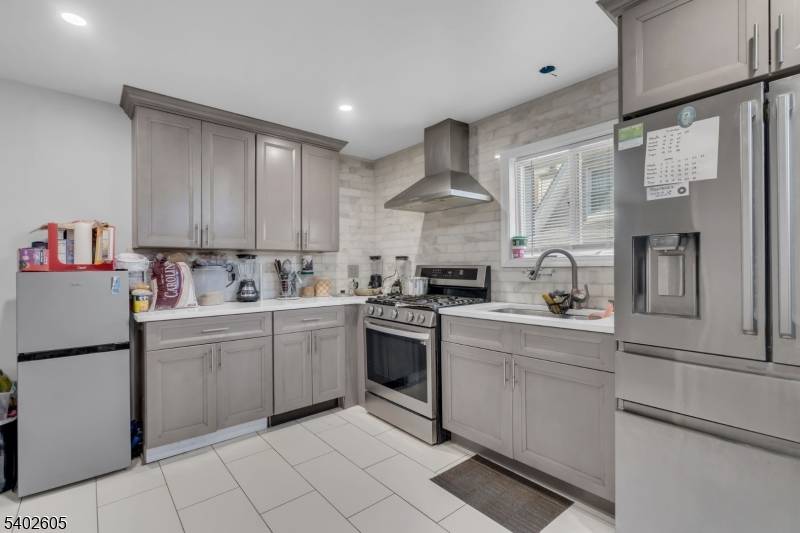 Hackensack City, NJ 07601,297 Hamilton Pl