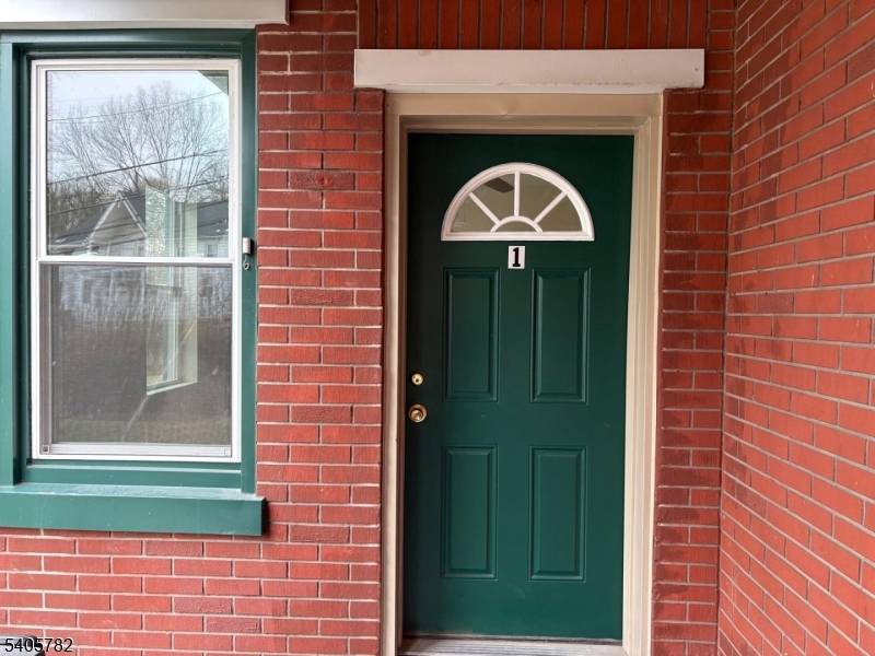 Phillipsburg Town, NJ 08865,786 S Main St #1