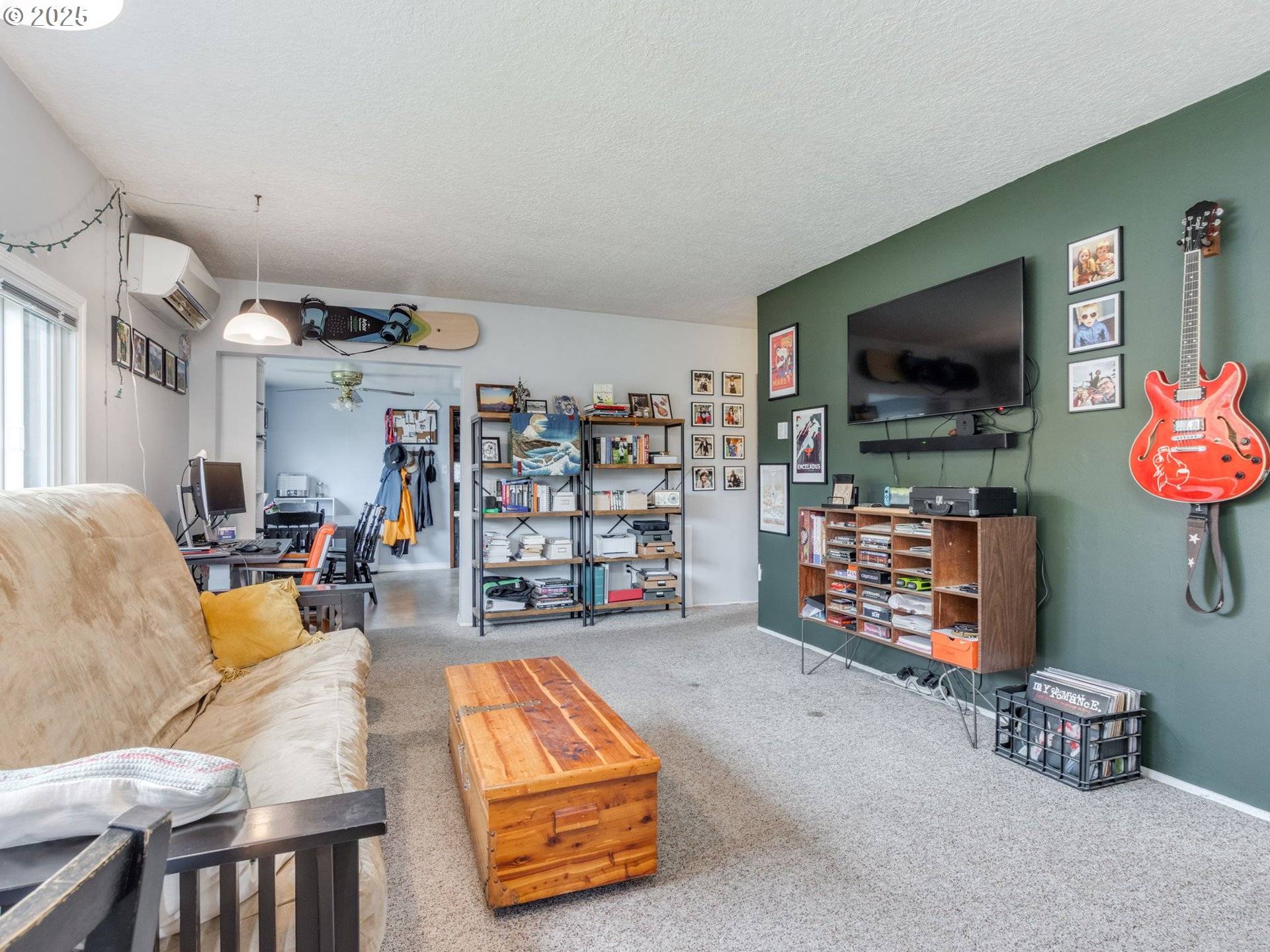 Portland, OR 97203,9545 N IRIS WAY