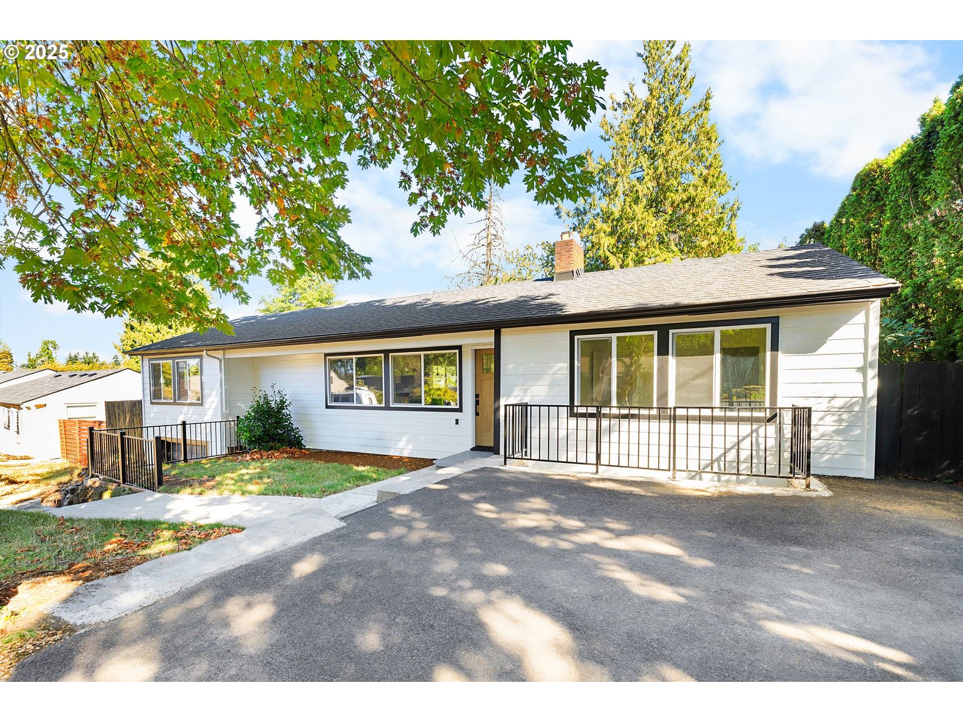 Portland, OR 97230,142 NE 128TH AVE