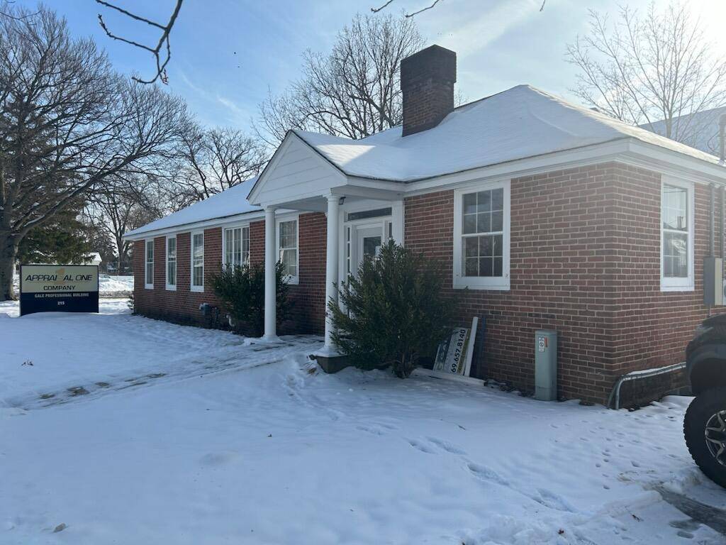 Paw Paw, MI 49079,215 N Kalamazoo ST