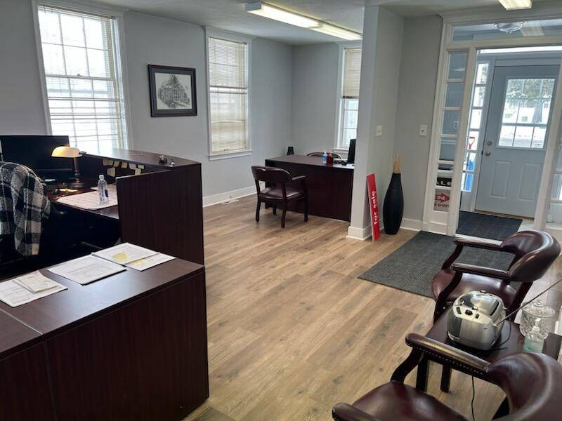 Paw Paw, MI 49079,215 N Kalamazoo ST