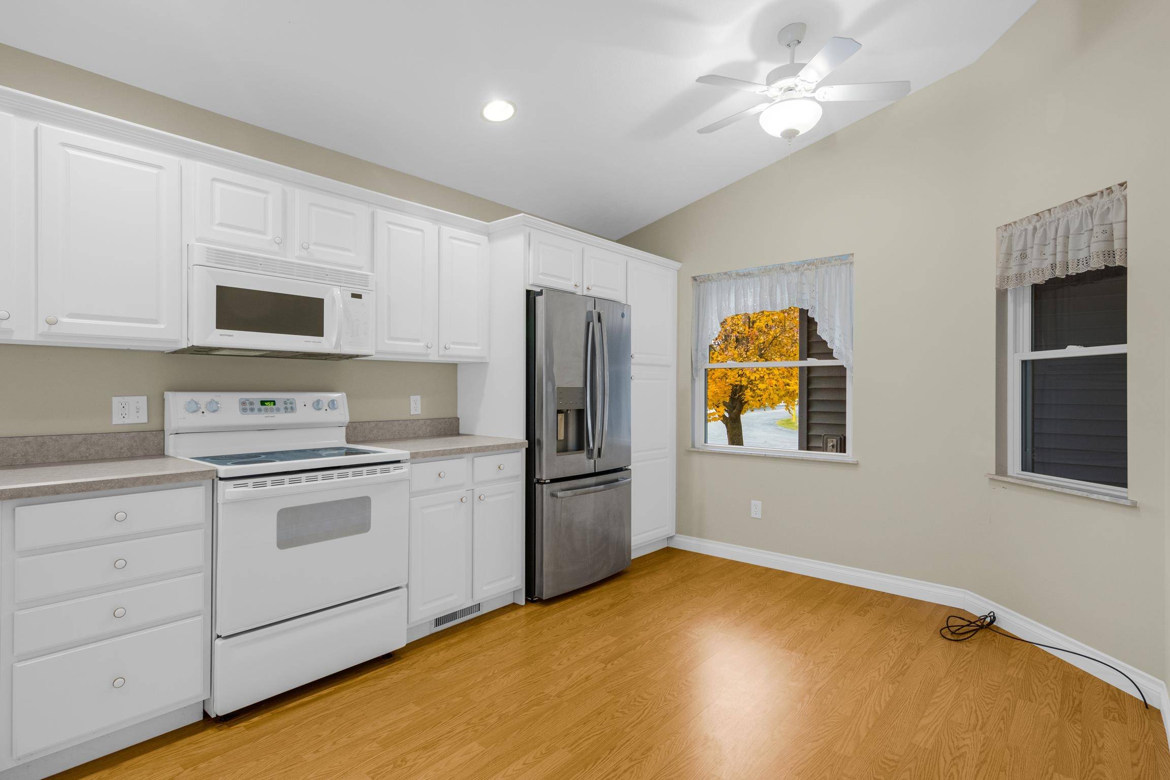 Traverse City, MI 49684,3702 Creekside DR