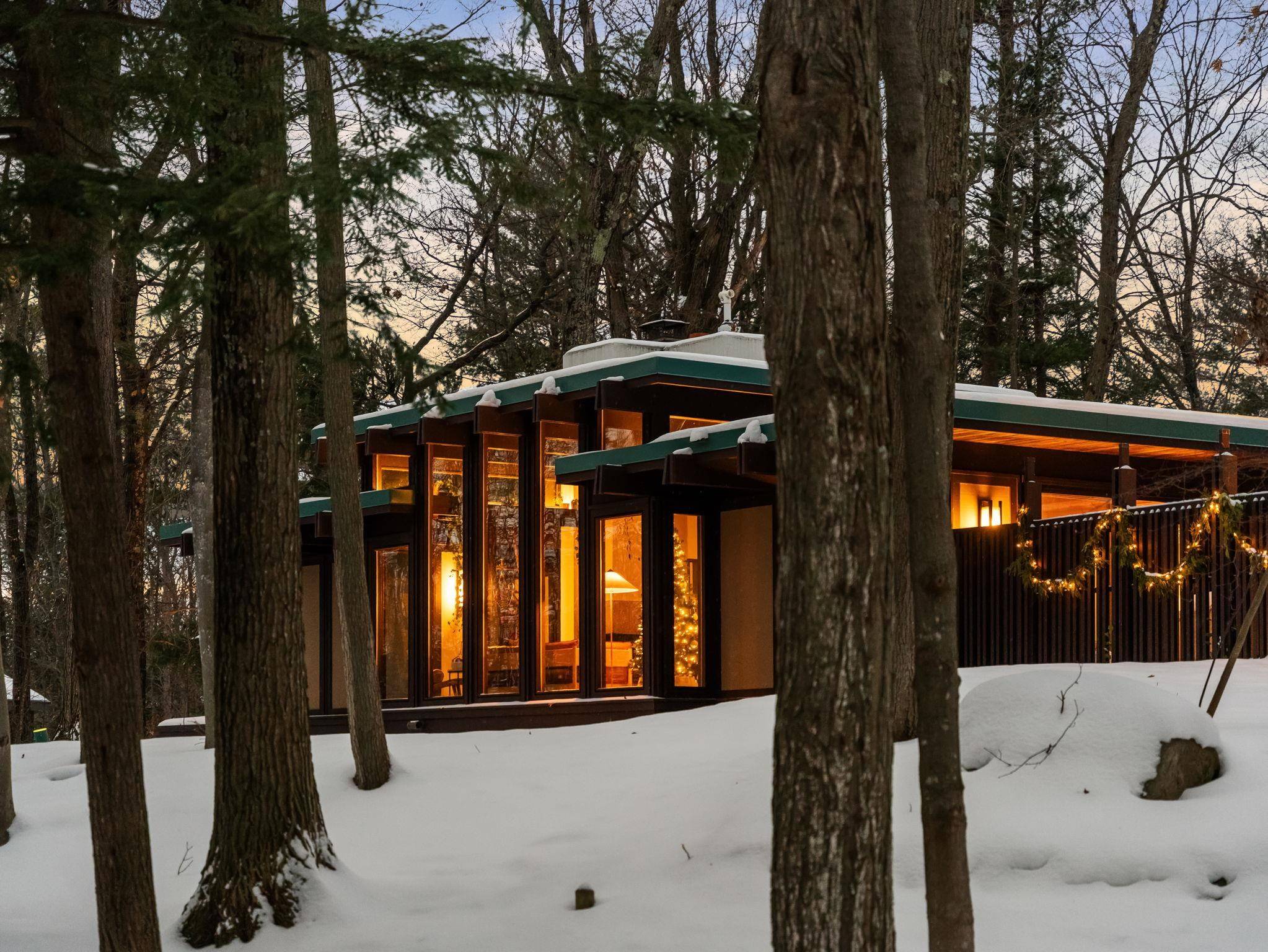 Traverse City, MI 49686,2991 Ishpeming TRL