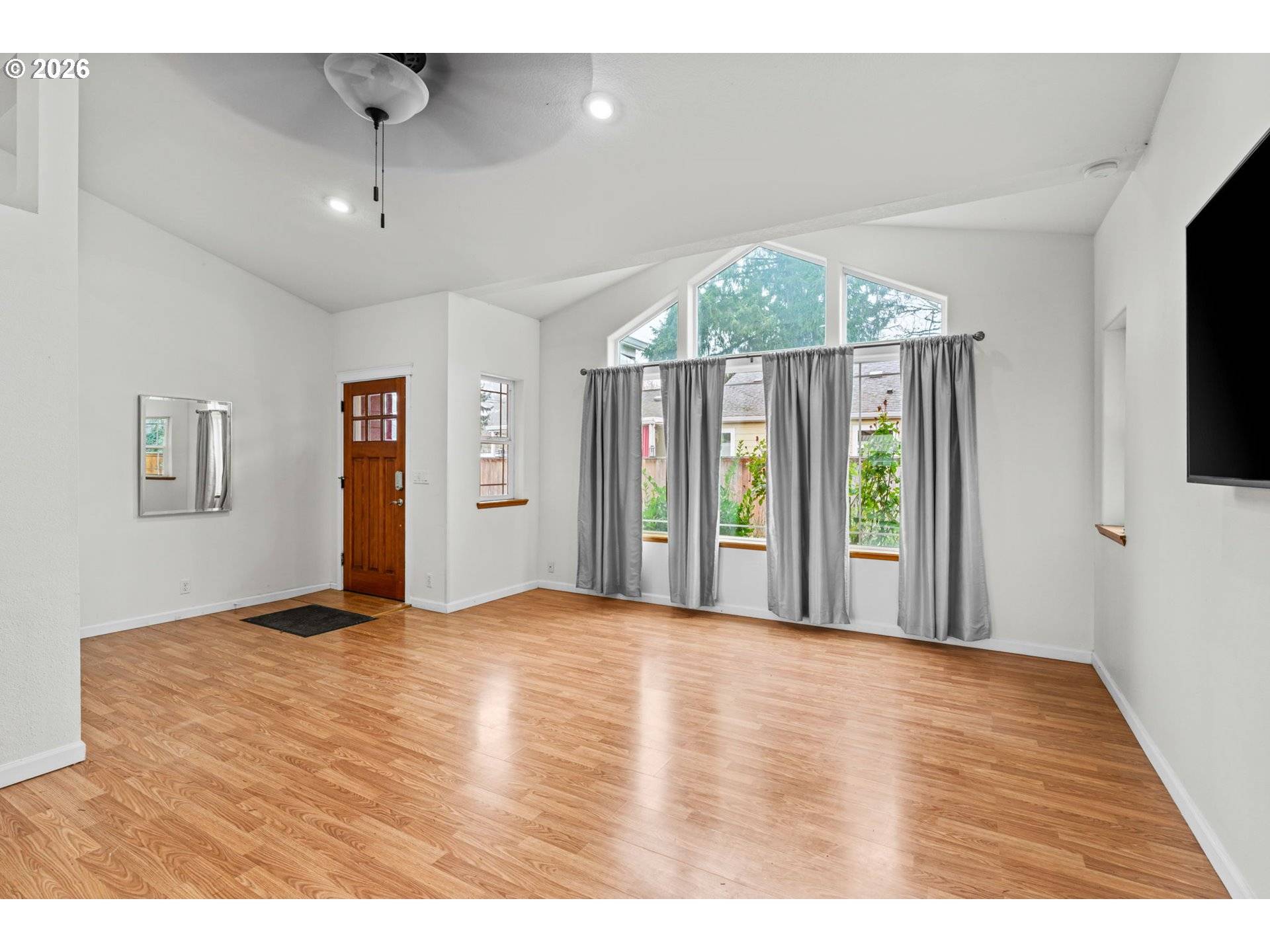 Eugene, OR 97401,825 WAVERLY ST