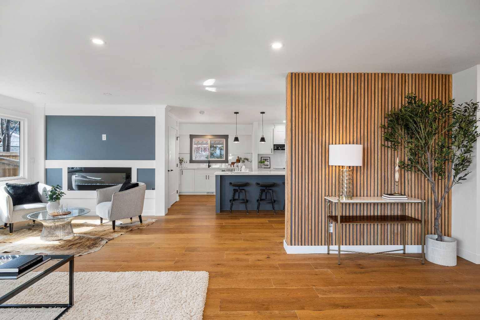 Calgary, AB T2J 3K2,1040 Lake Ontario DR SE