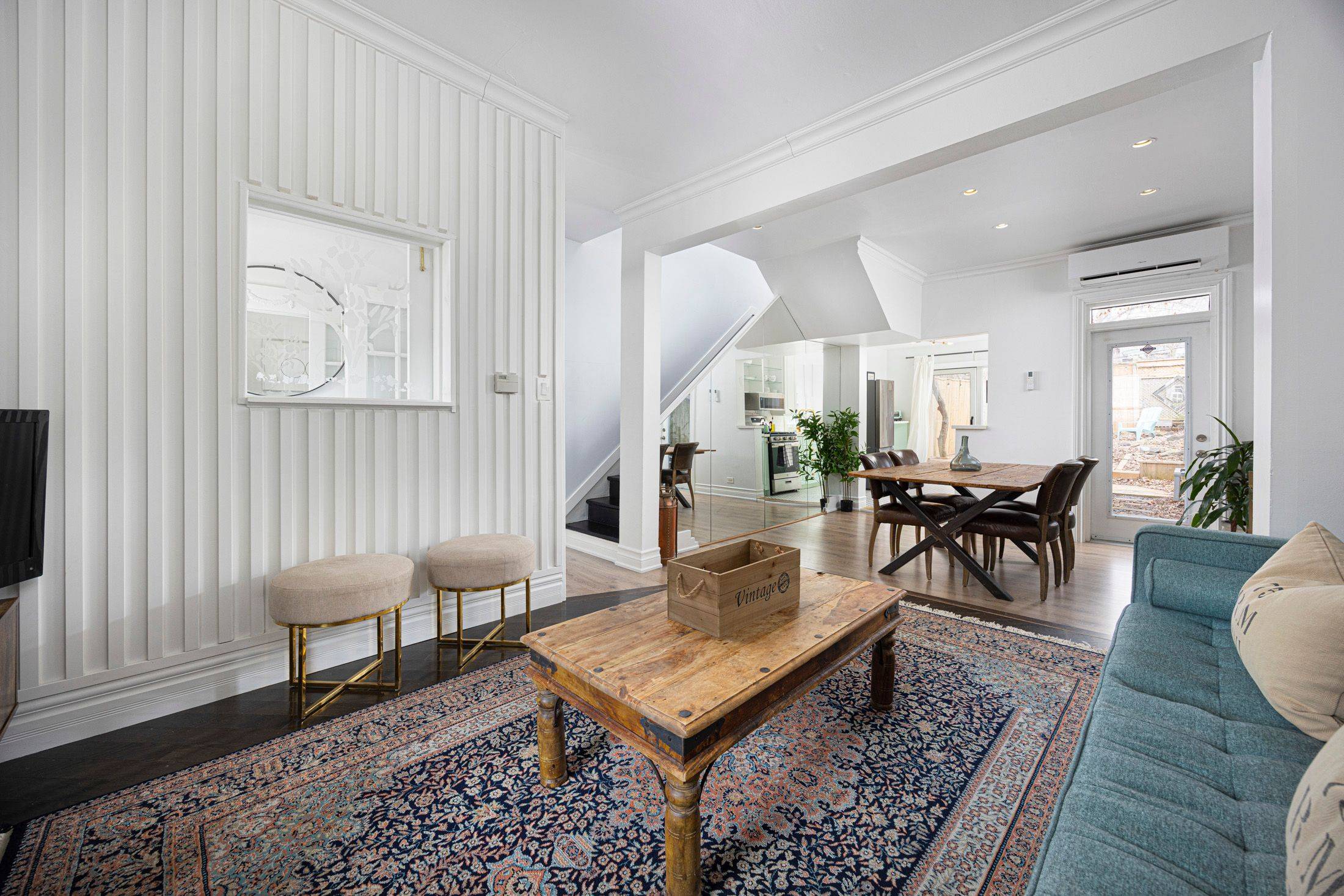 Toronto C08, ON M5A 3R1,238 River ST