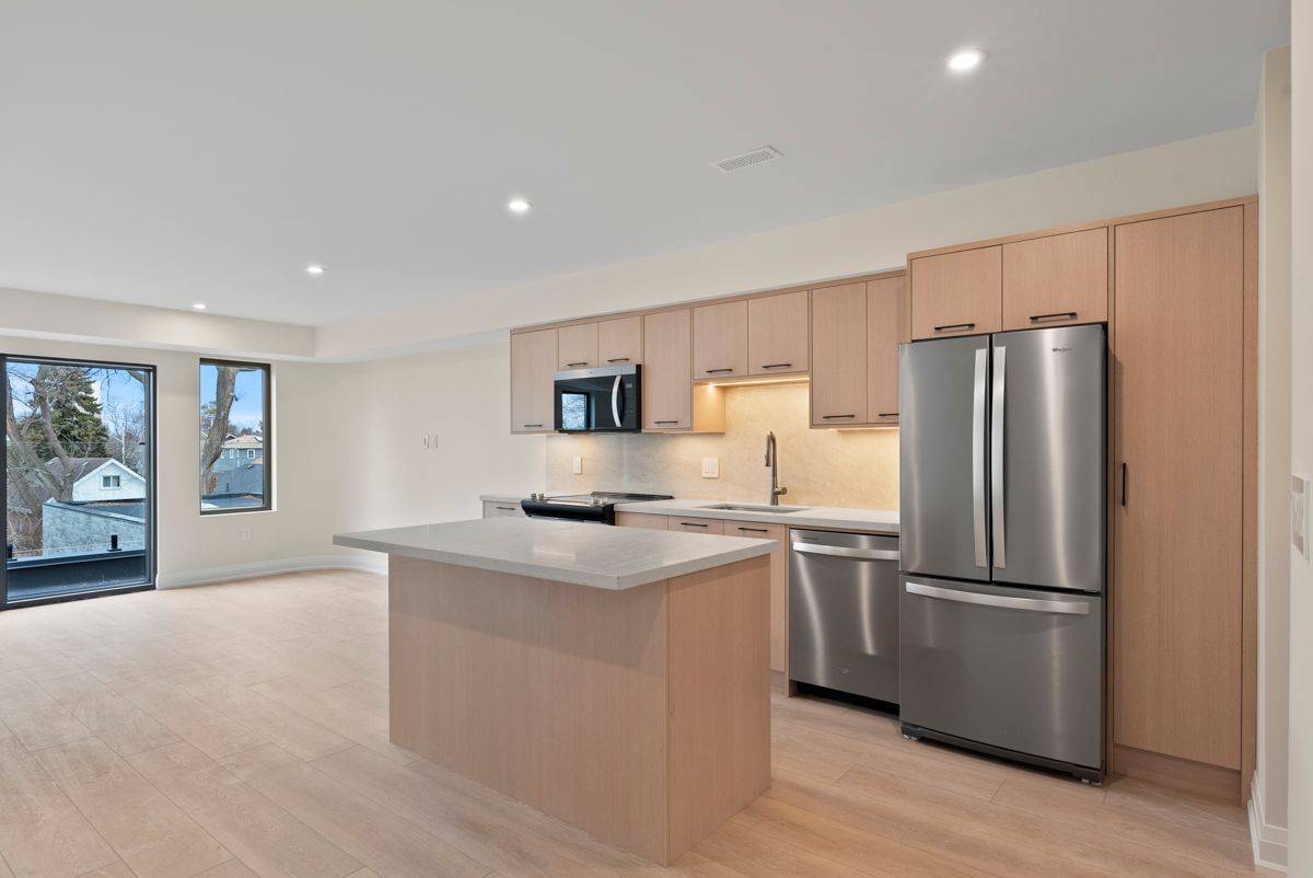 Toronto E03, ON M4C 5K9,191 Gledhill AVE #3