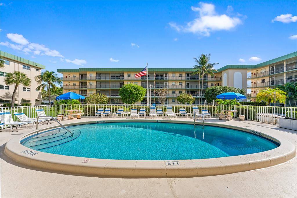 Deerfield Beach, FL 33441,804 SE 7th St #404