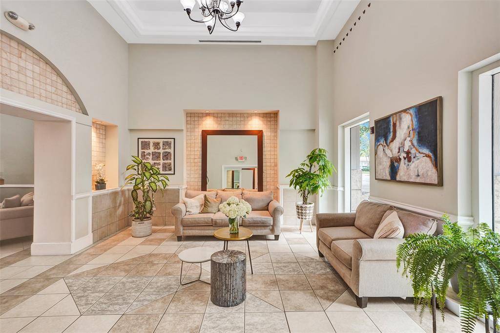 Coral Gables, FL 33134,50 Menores Ave #508