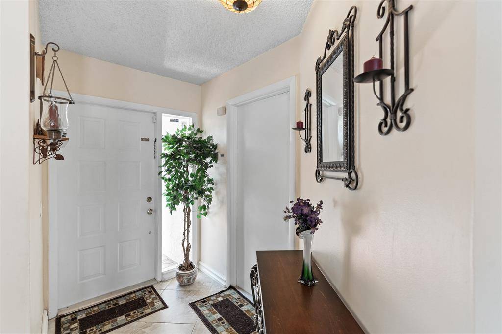 Plantation, FL 33324,9815 NW 5th Pl