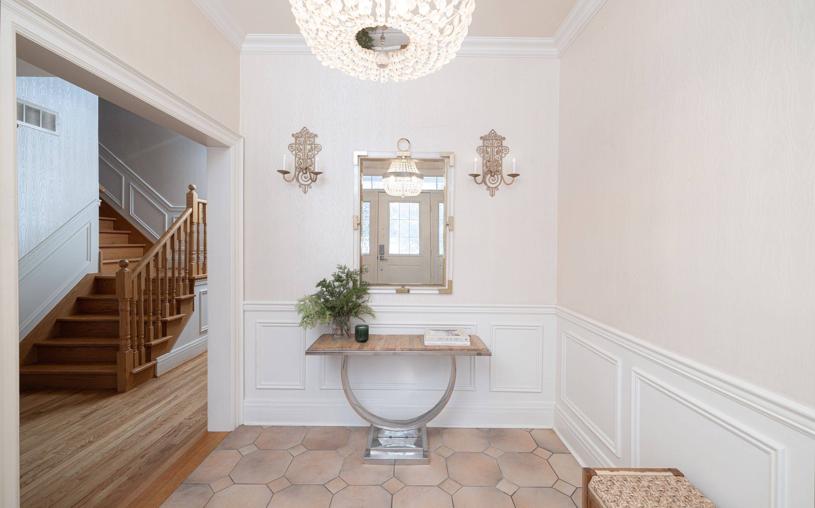 East Gwillimbury, ON L0G 1R0,21455 Warden AVE