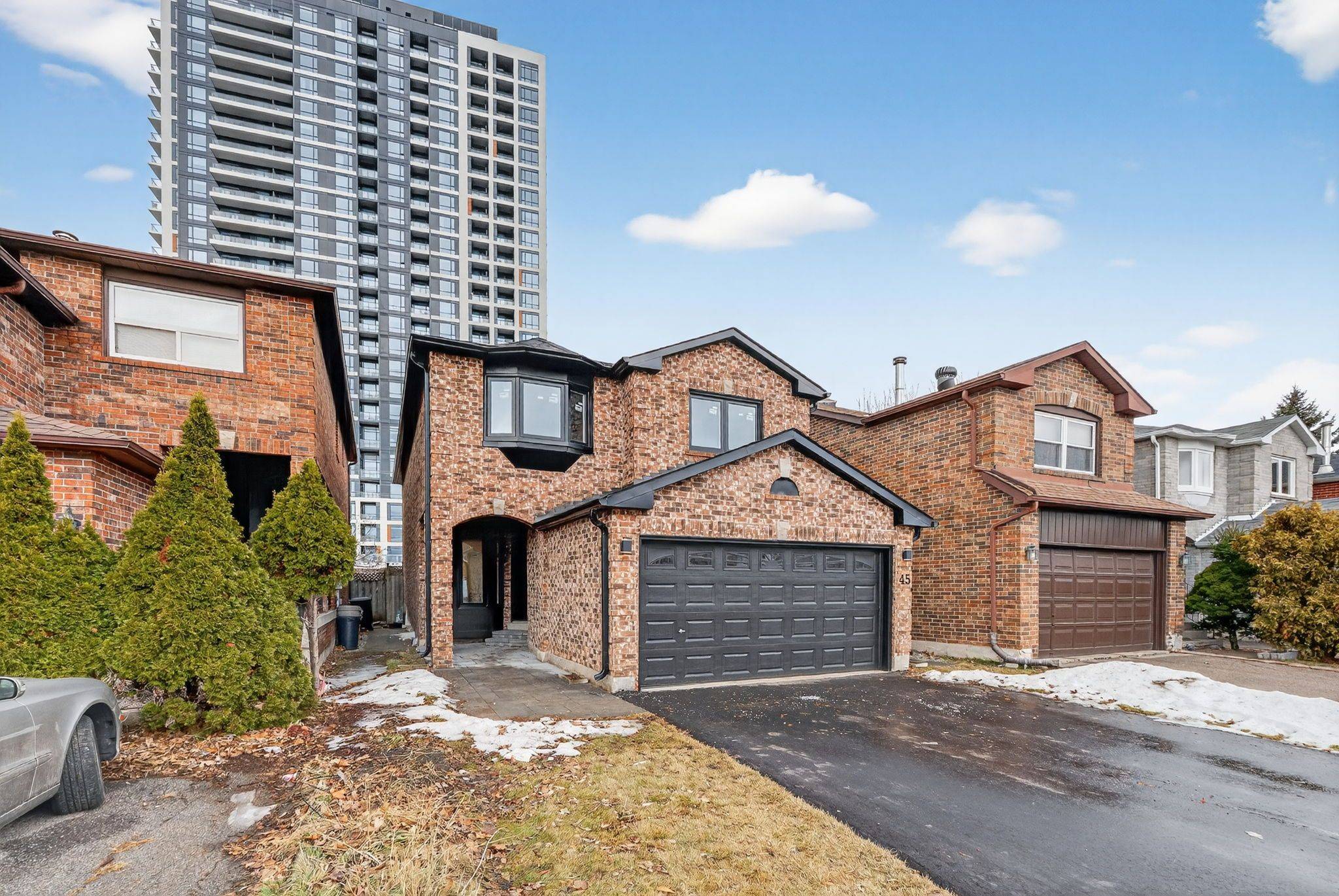 Vaughan, ON L4J 6Y5,45 Chilmar CRES