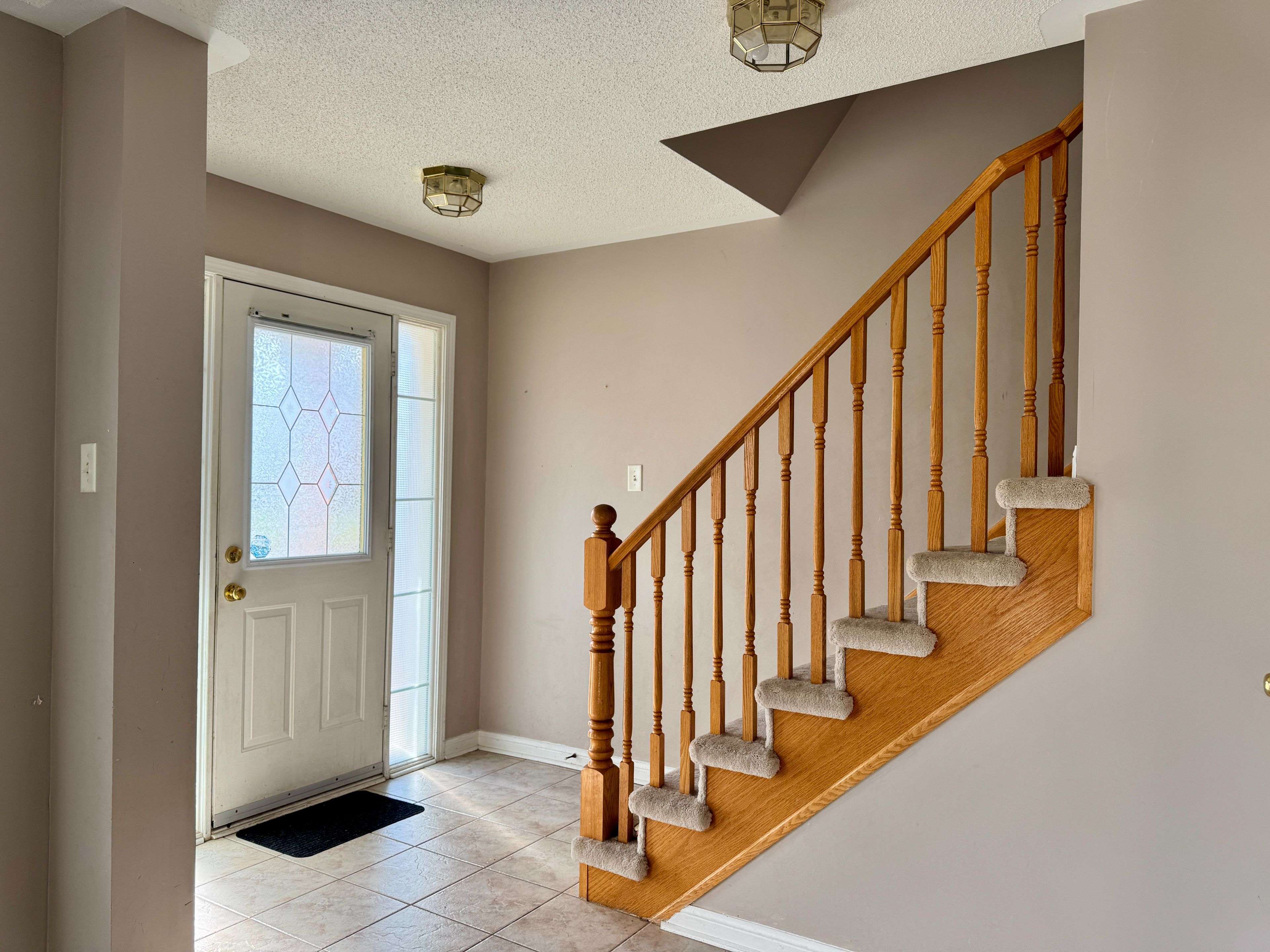 Mississauga, ON L5N 8J7,5872 Osprey BLVD