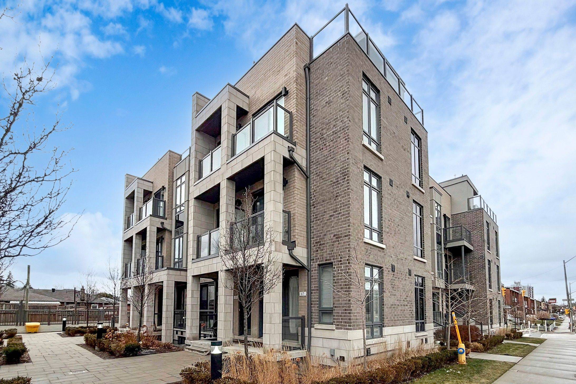 Toronto W04, ON M6A 0C6,721 Lawrence AVE W #67