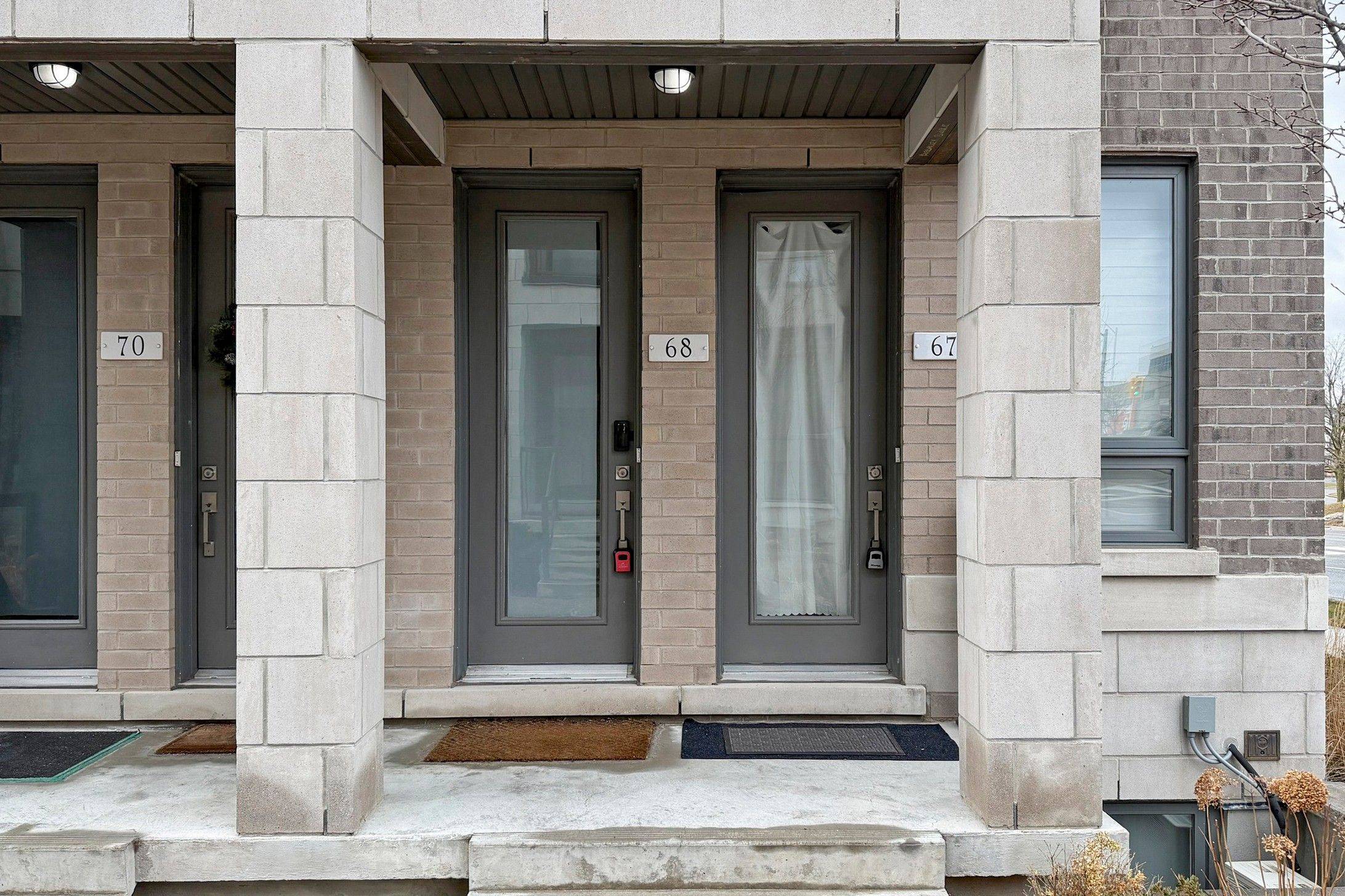 Toronto W04, ON M6A 0C6,721 Lawrence AVE W #67