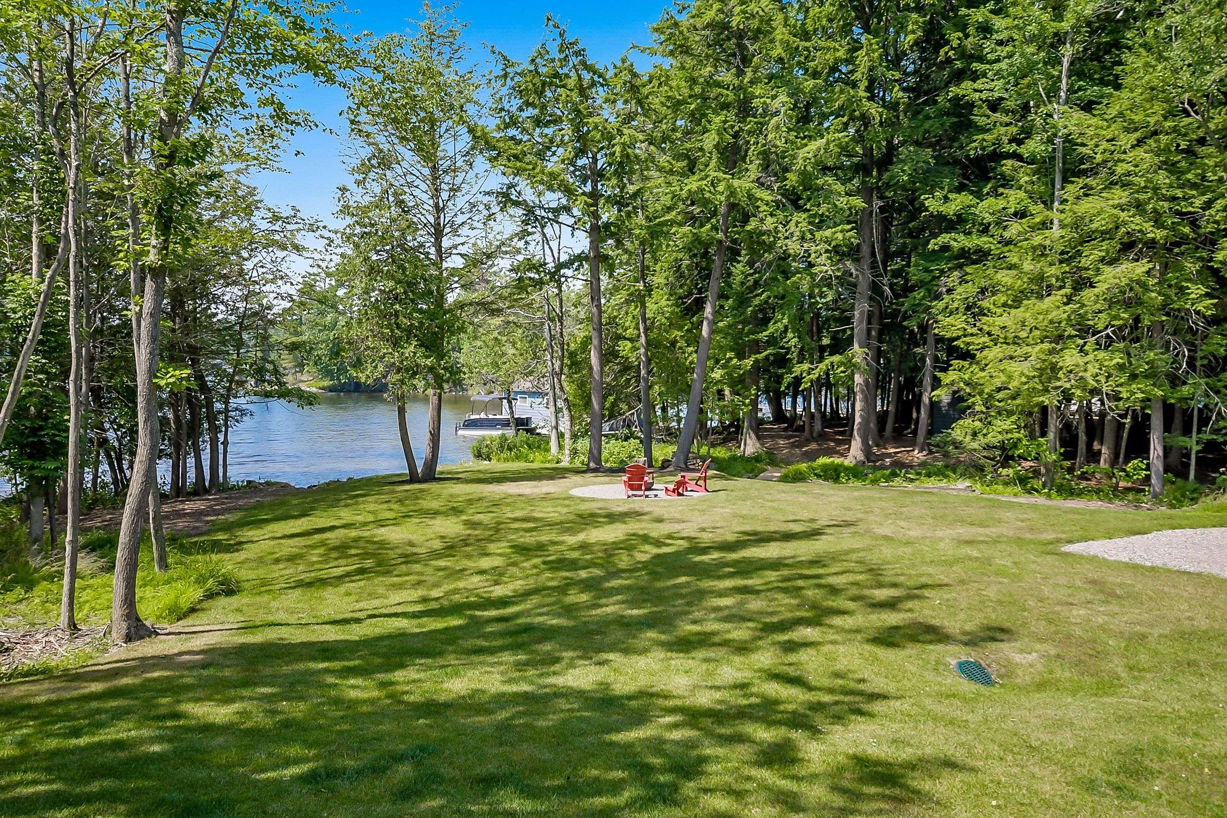 Gravenhurst, ON P1P 1R1,1054 Brydons Bay RD