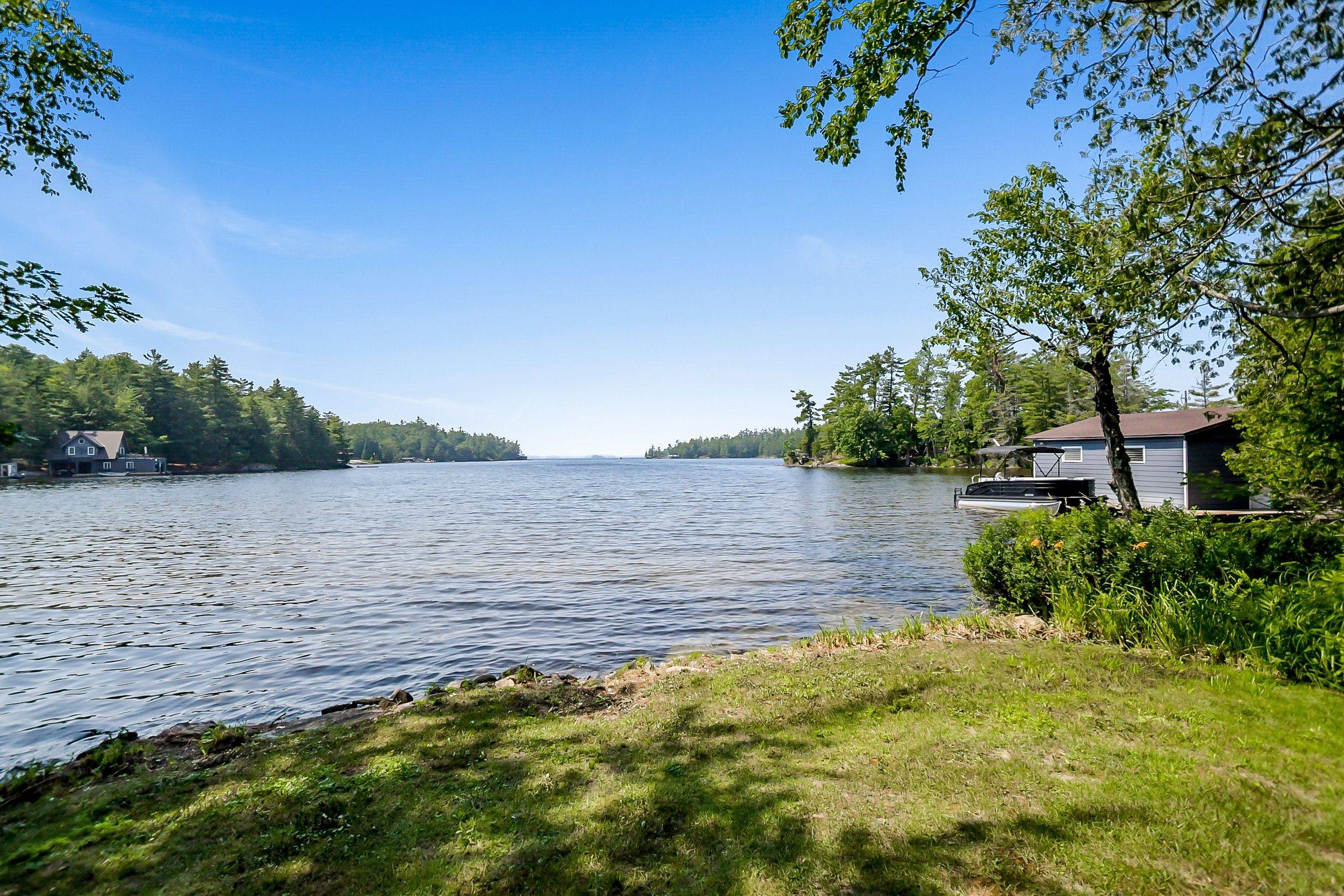 Gravenhurst, ON P1P 1R1,1054 Brydons Bay RD