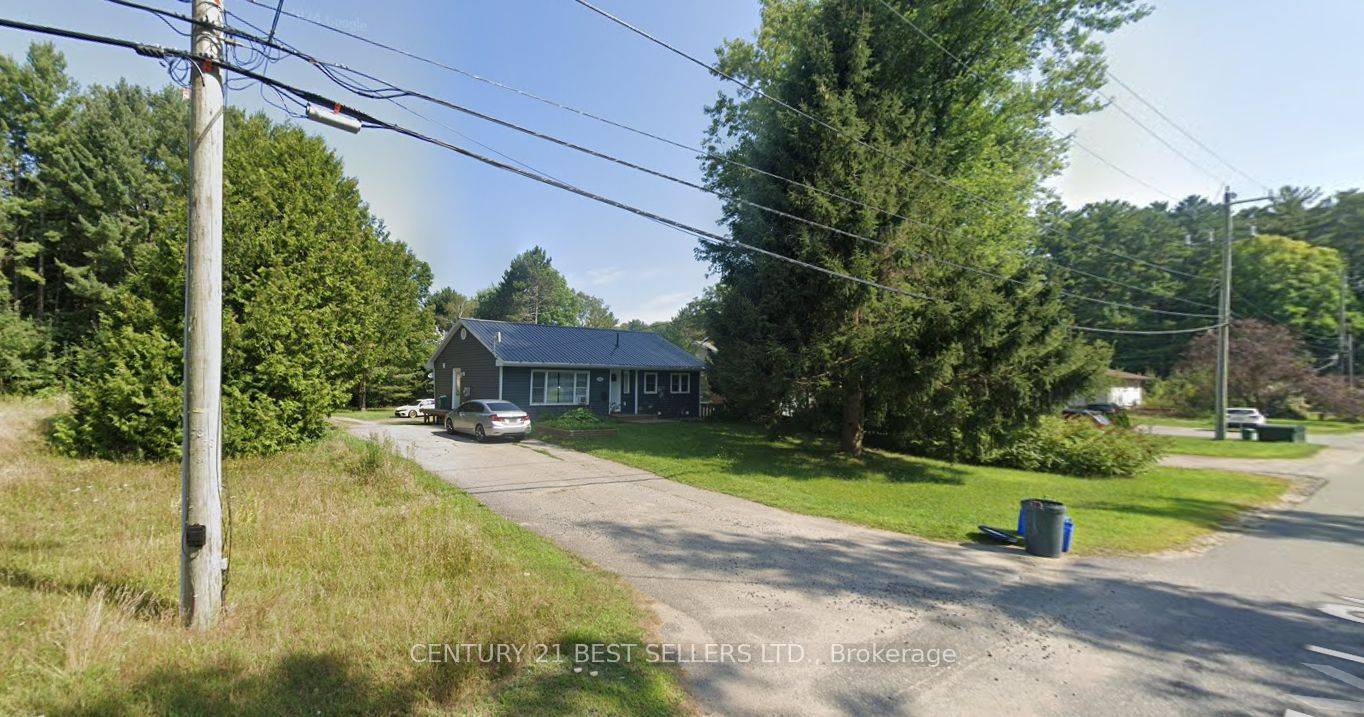 Bracebridge, ON P1L 1K3,253 Maple ST