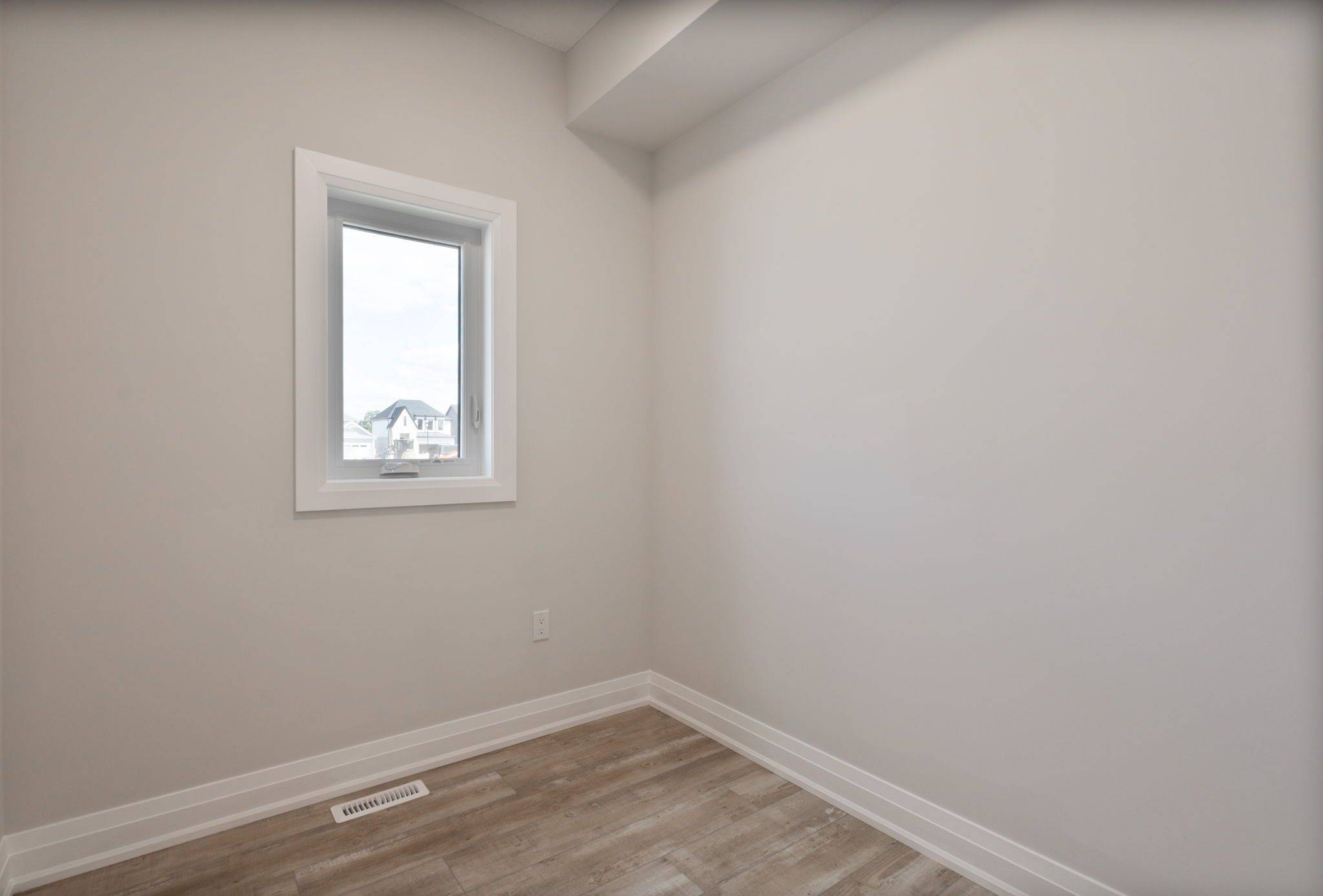 North Middlesex, ON N0M 1A0,7 Doerr ST