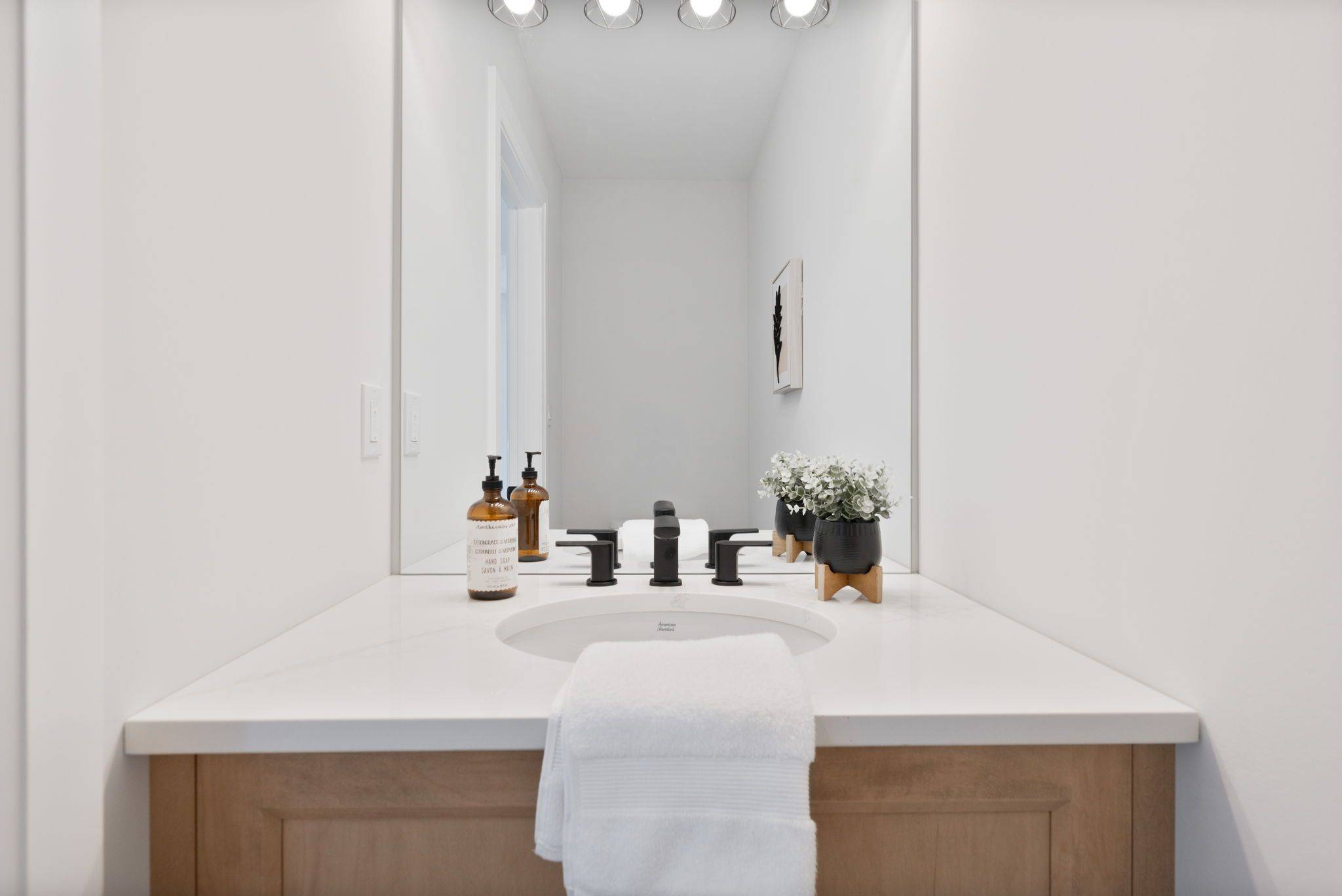 North Middlesex, ON N0M 1A0,7 Doerr ST