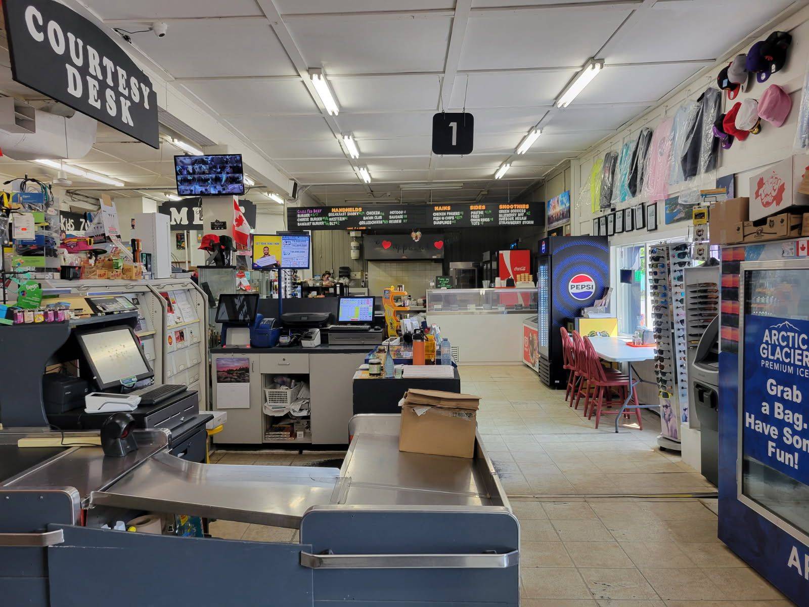 Georgian Bay, ON P0E 1E0,2604 Honey Harbour RD #2B