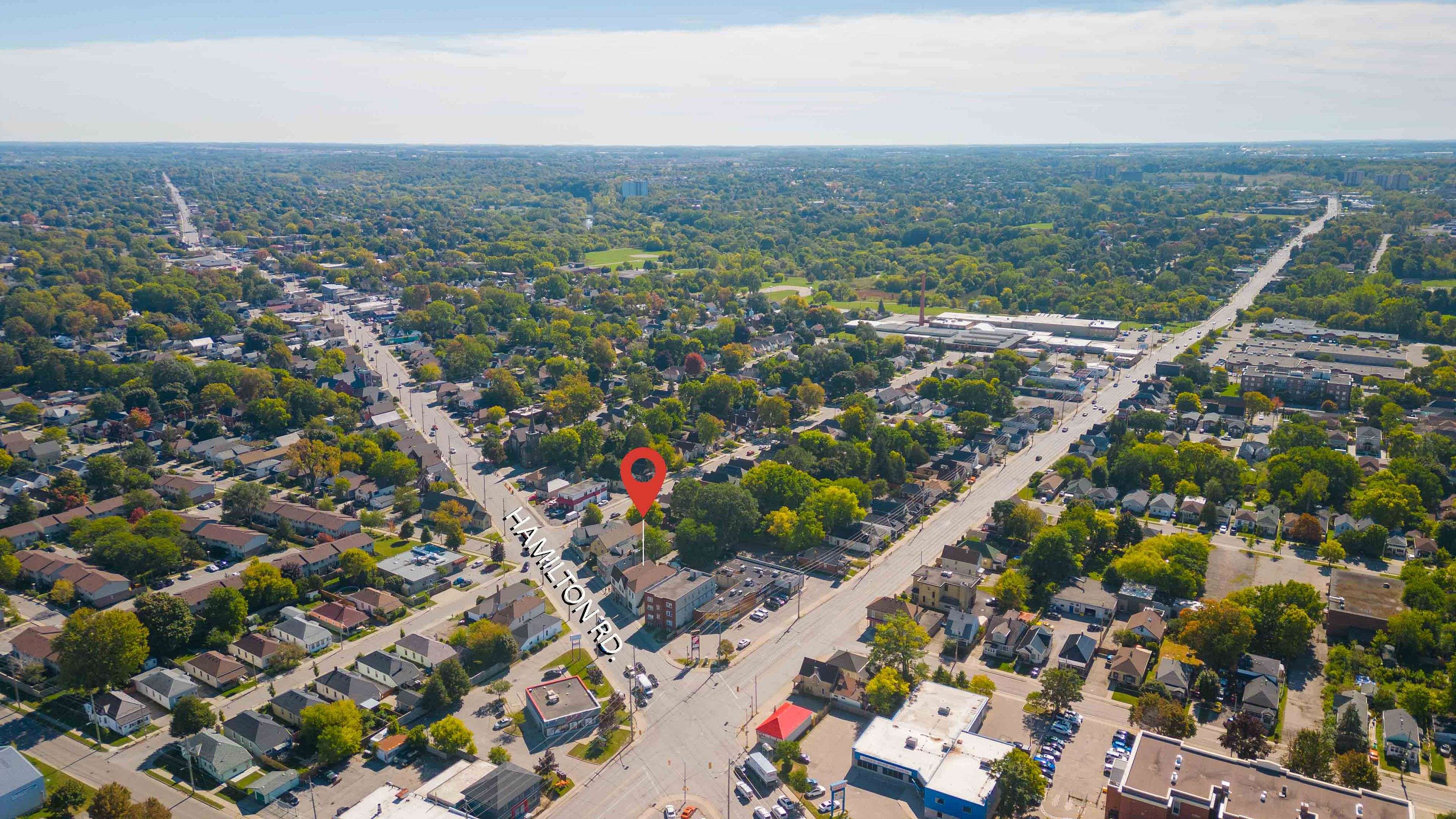 London East, ON N5Z 1P9,217 Hamilton RD