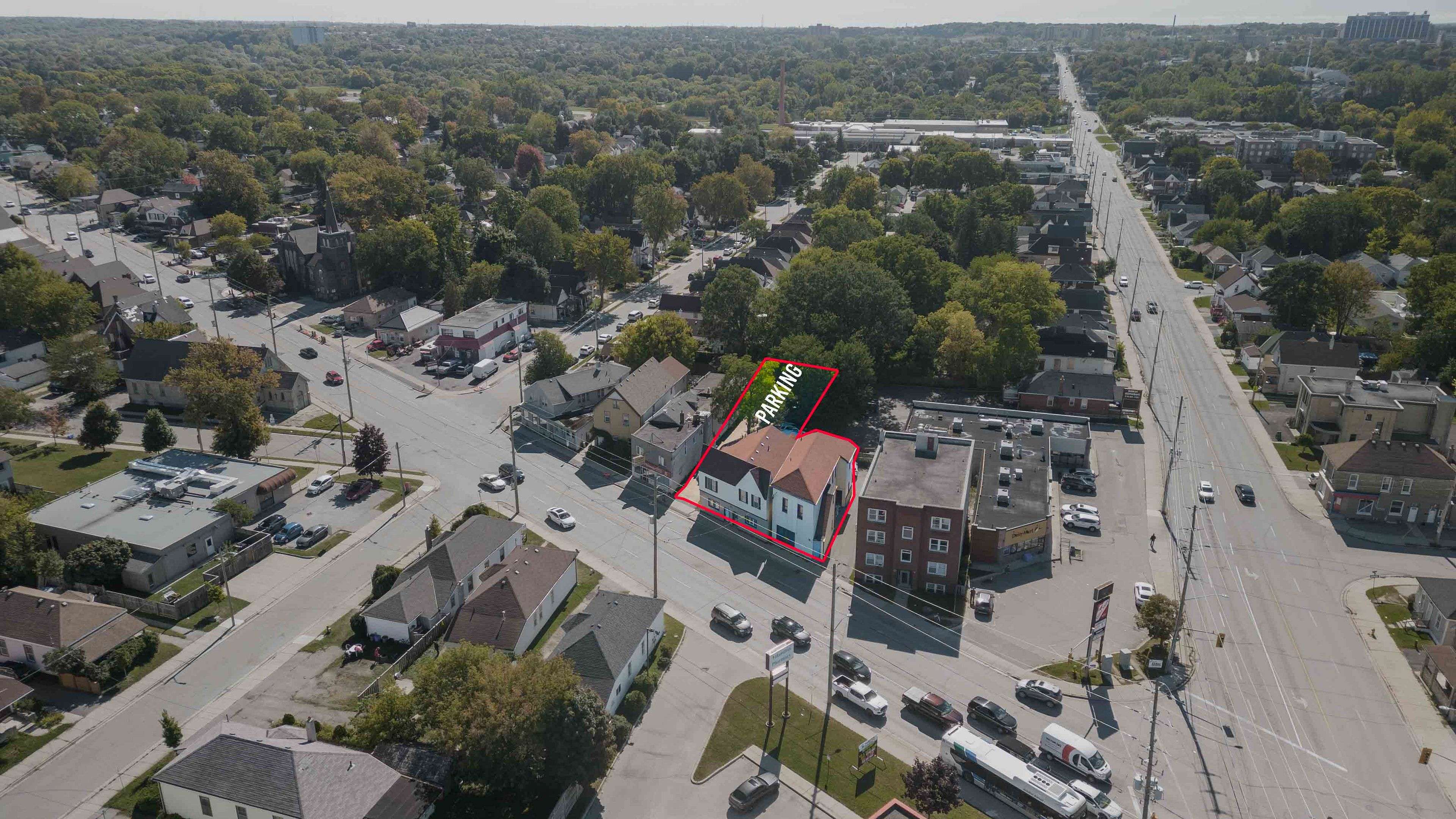 London East, ON N5Z 1P9,217 Hamilton RD