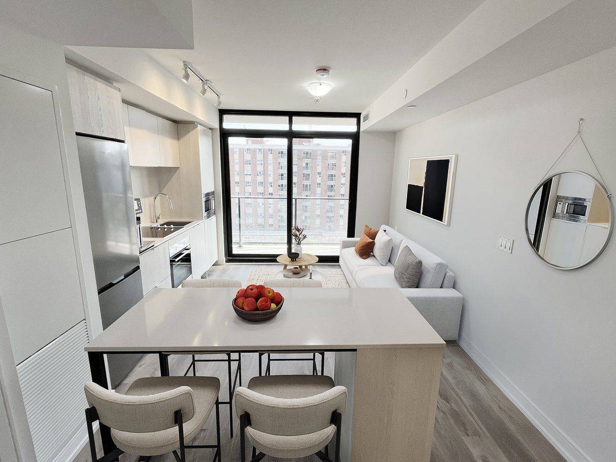 Hamilton, ON L8R 0A8,1 Jarvis ST #1002