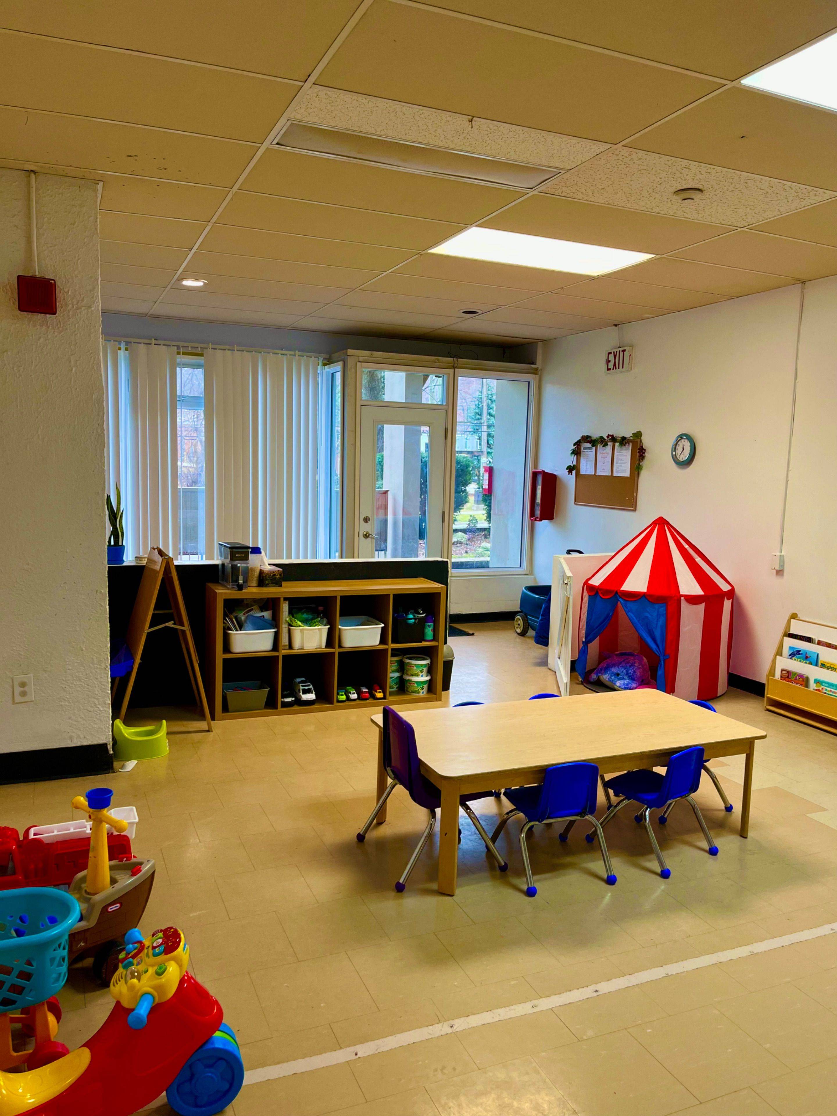 Hamilton, ON L8K 5N2,350 quigley RD #130-132