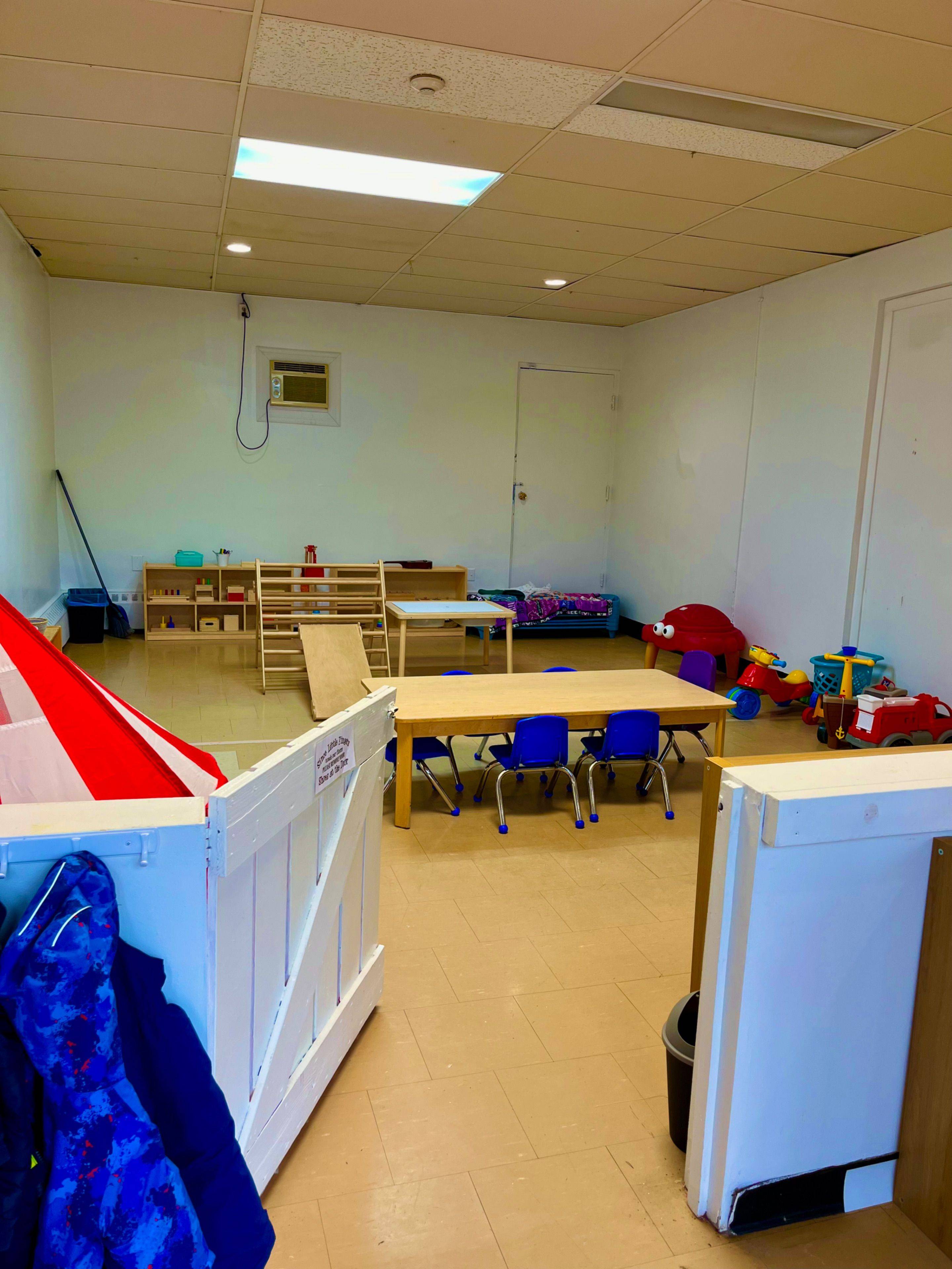 Hamilton, ON L8K 5N2,350 quigley RD #130-132